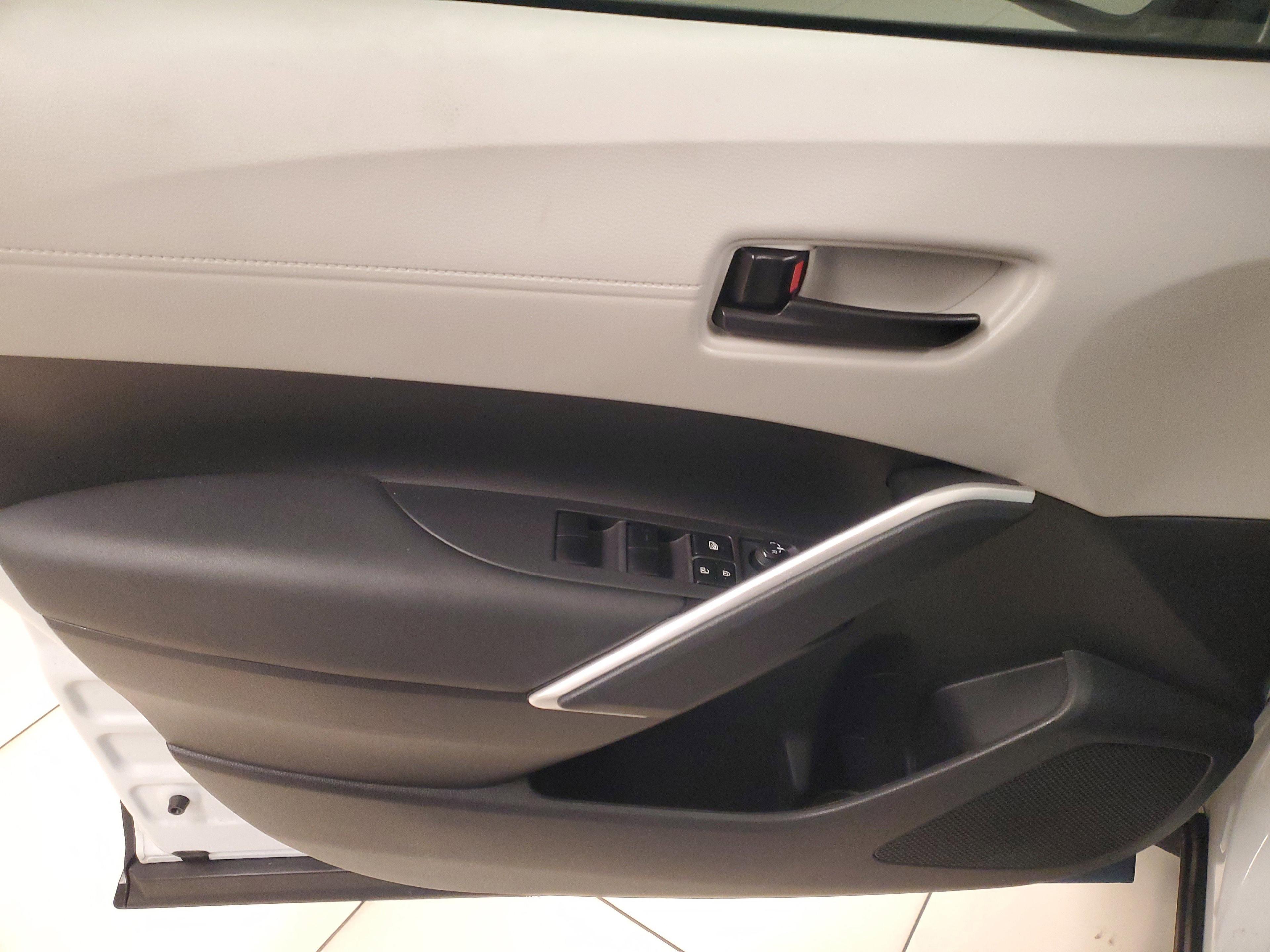 Toyota Corolla Cross L Fwd - Thumbnail 17