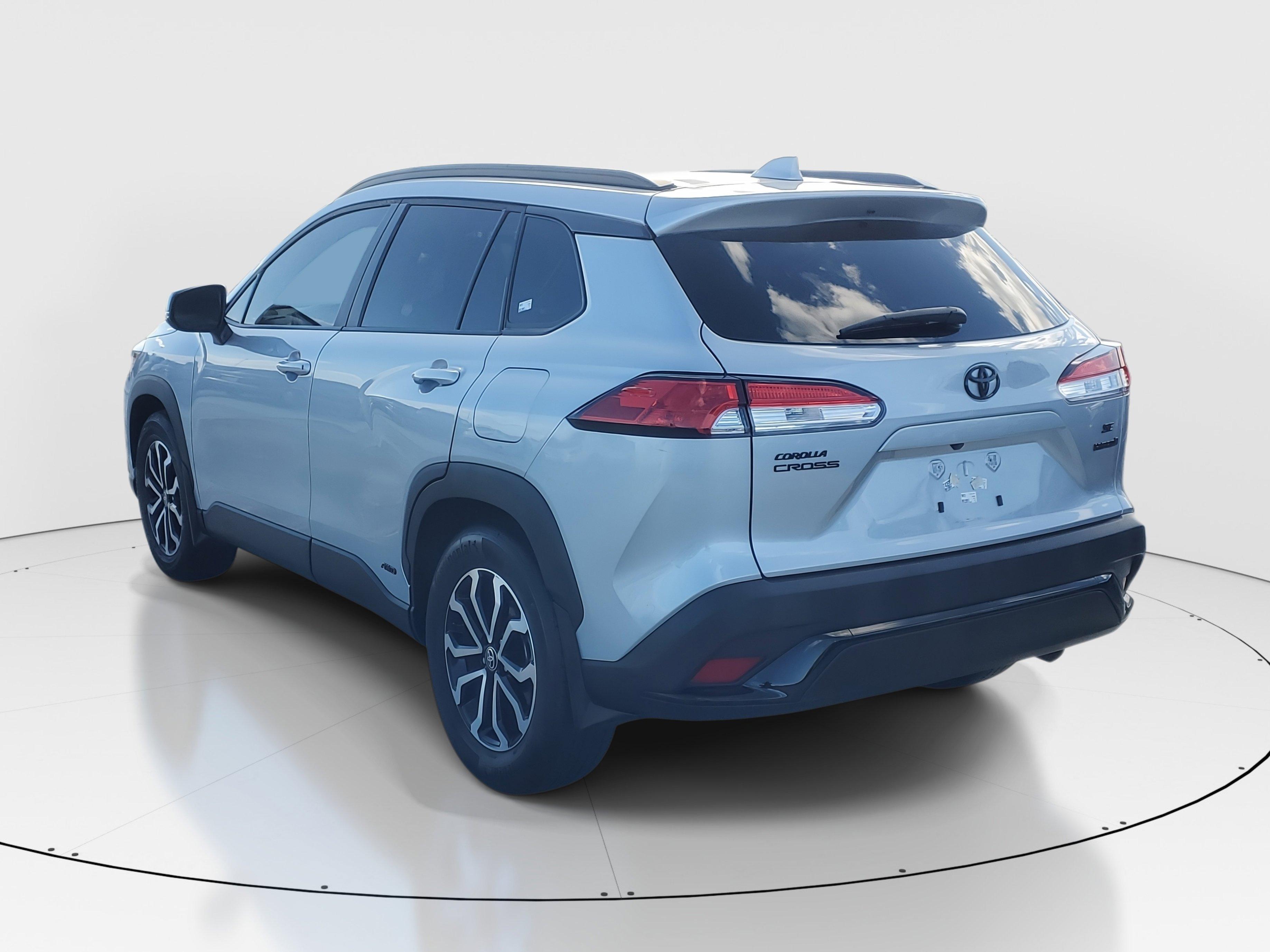 Toyota Corolla Cross Hybrid Se Awd - Thumbnail 6