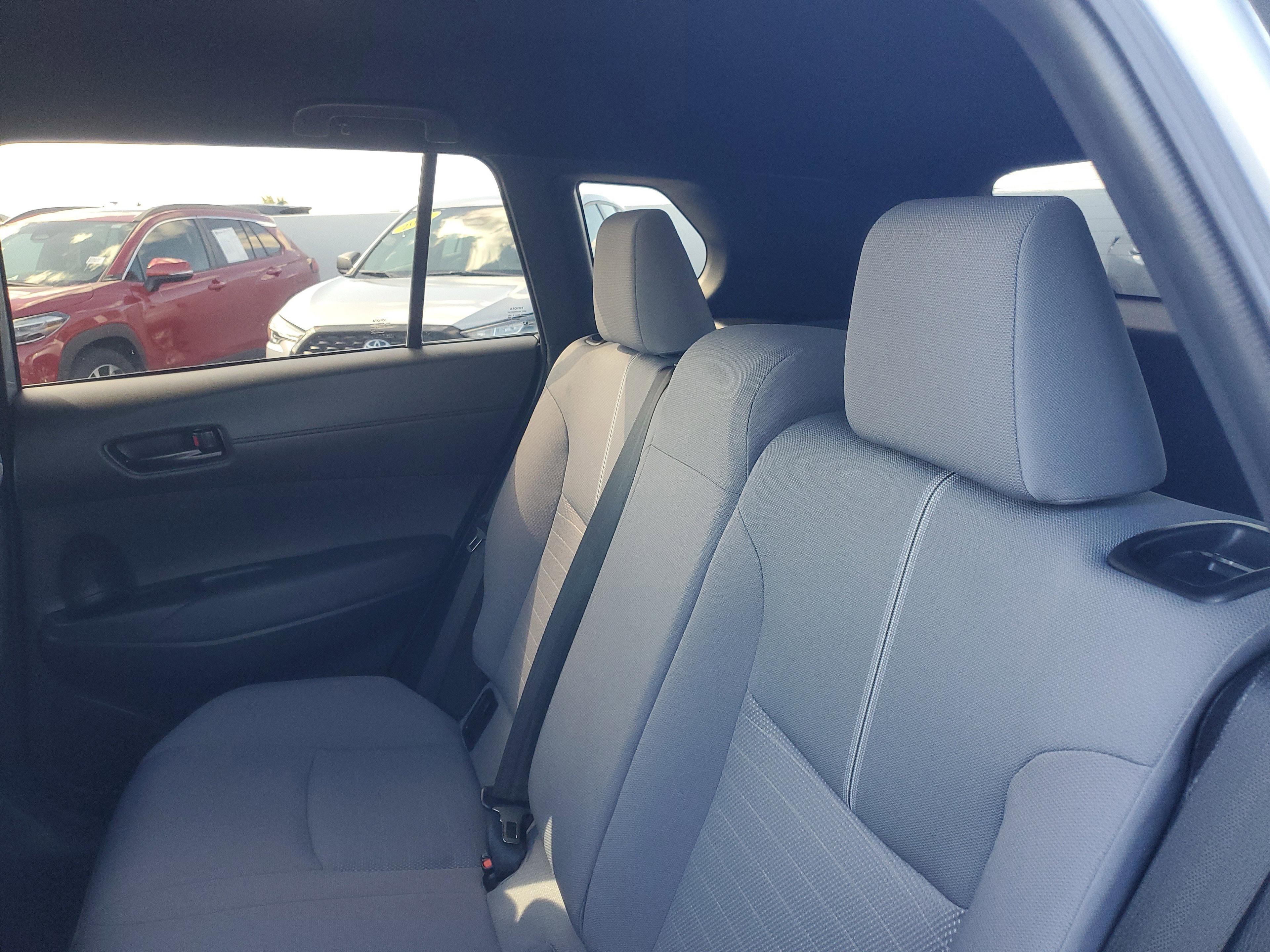 Toyota Corolla Cross Hybrid Se Awd - Thumbnail 13