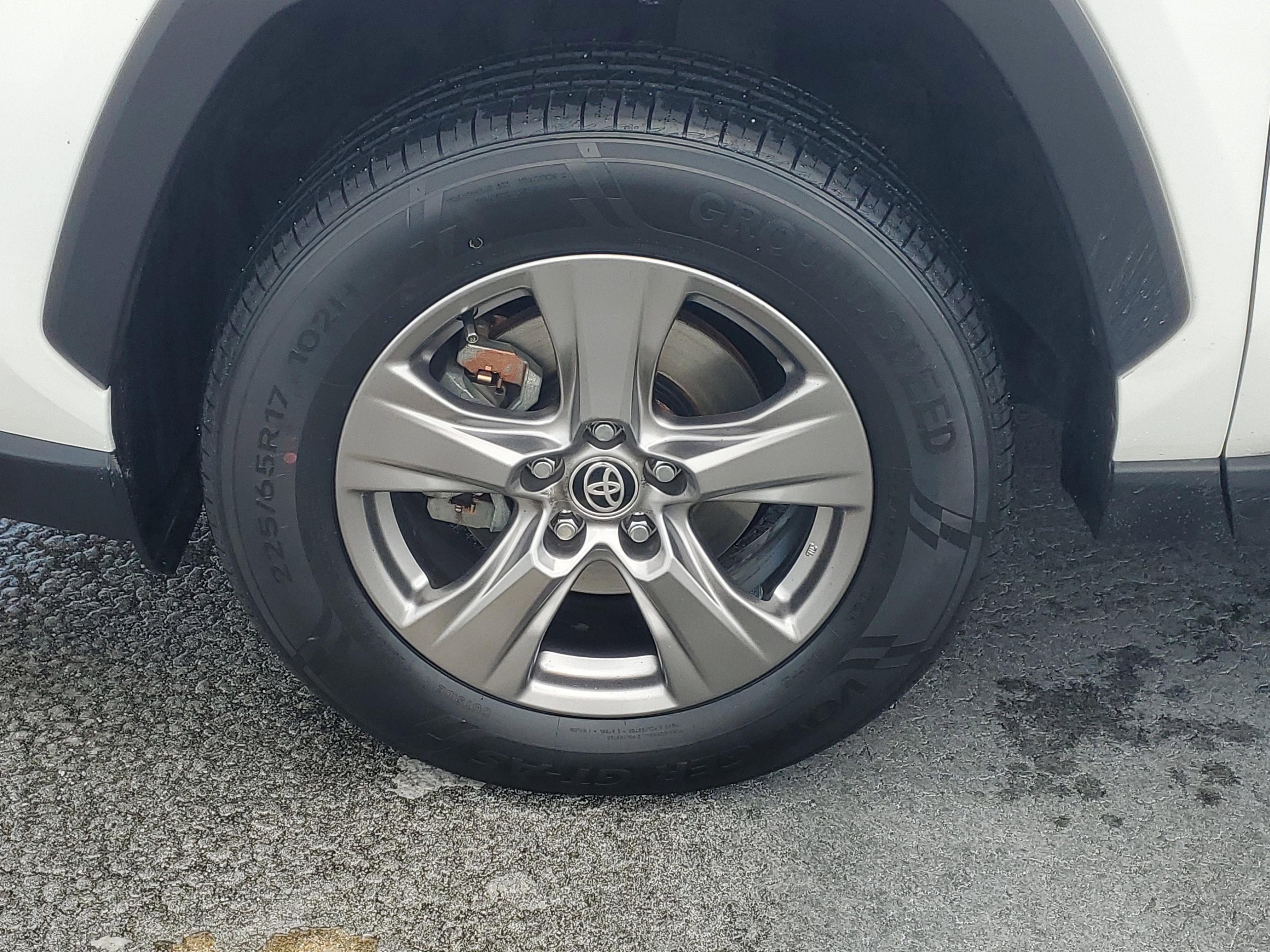 Toyota Rav4 Hybrid Le Awd - Thumbnail 5