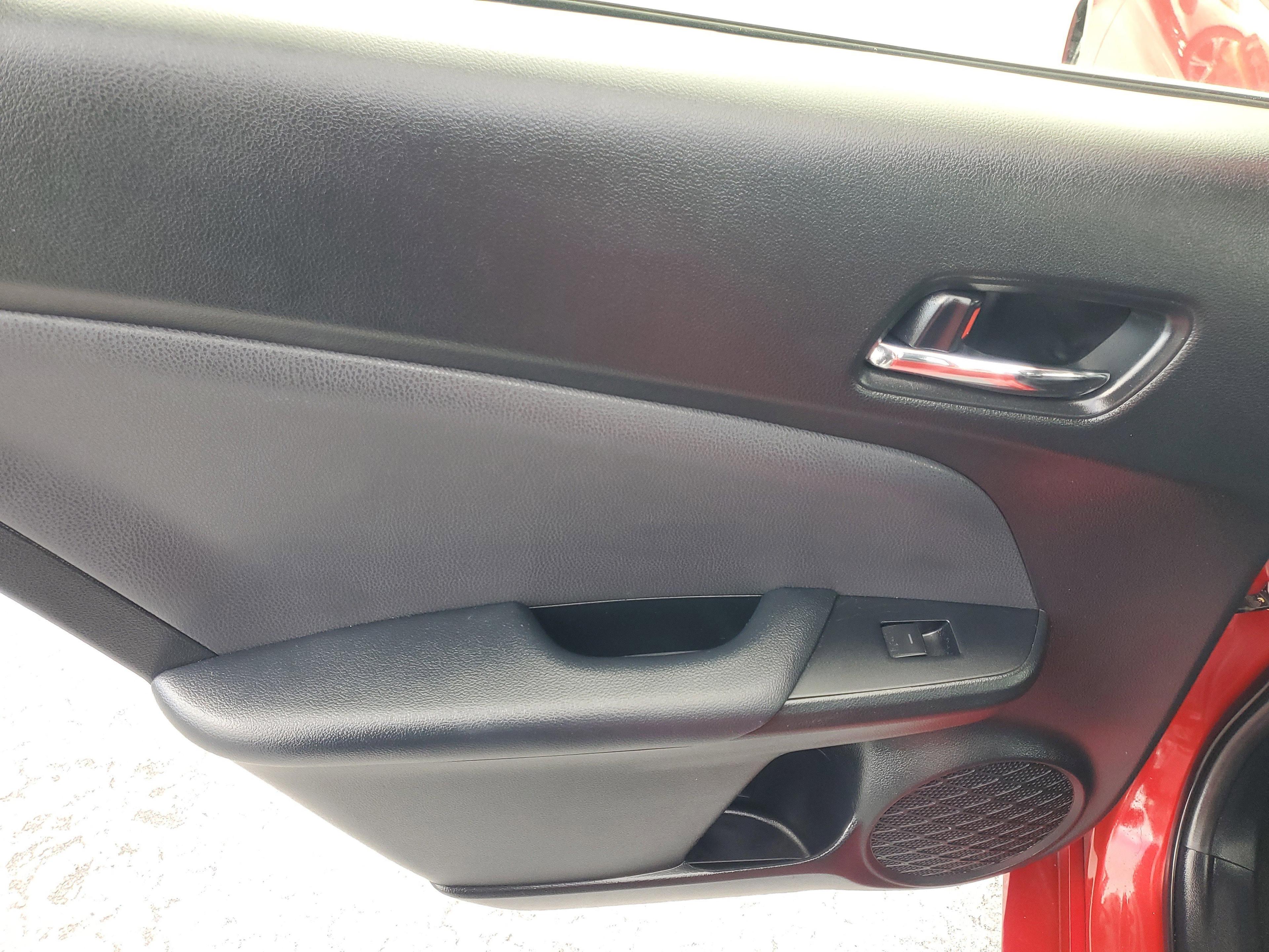 Toyota Prius L Eco Fwd - Thumbnail 14