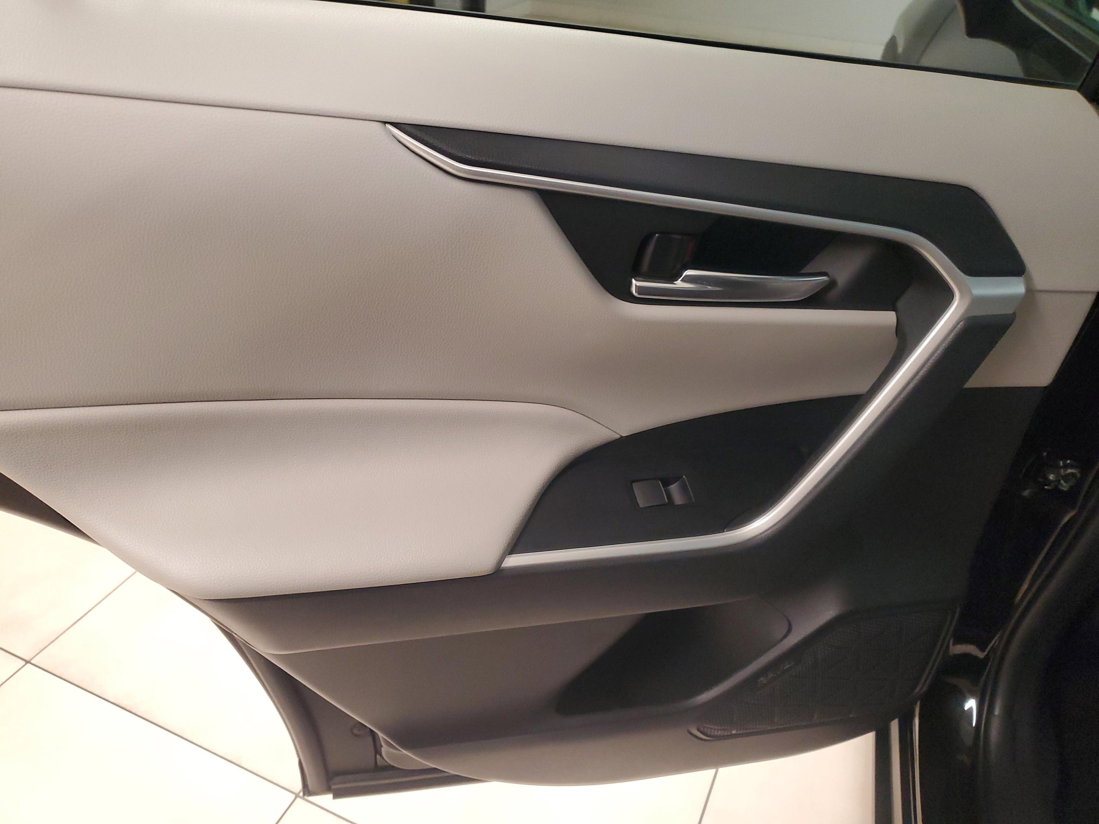 Toyota Rav4 Xle Premium Fwd - Thumbnail 15