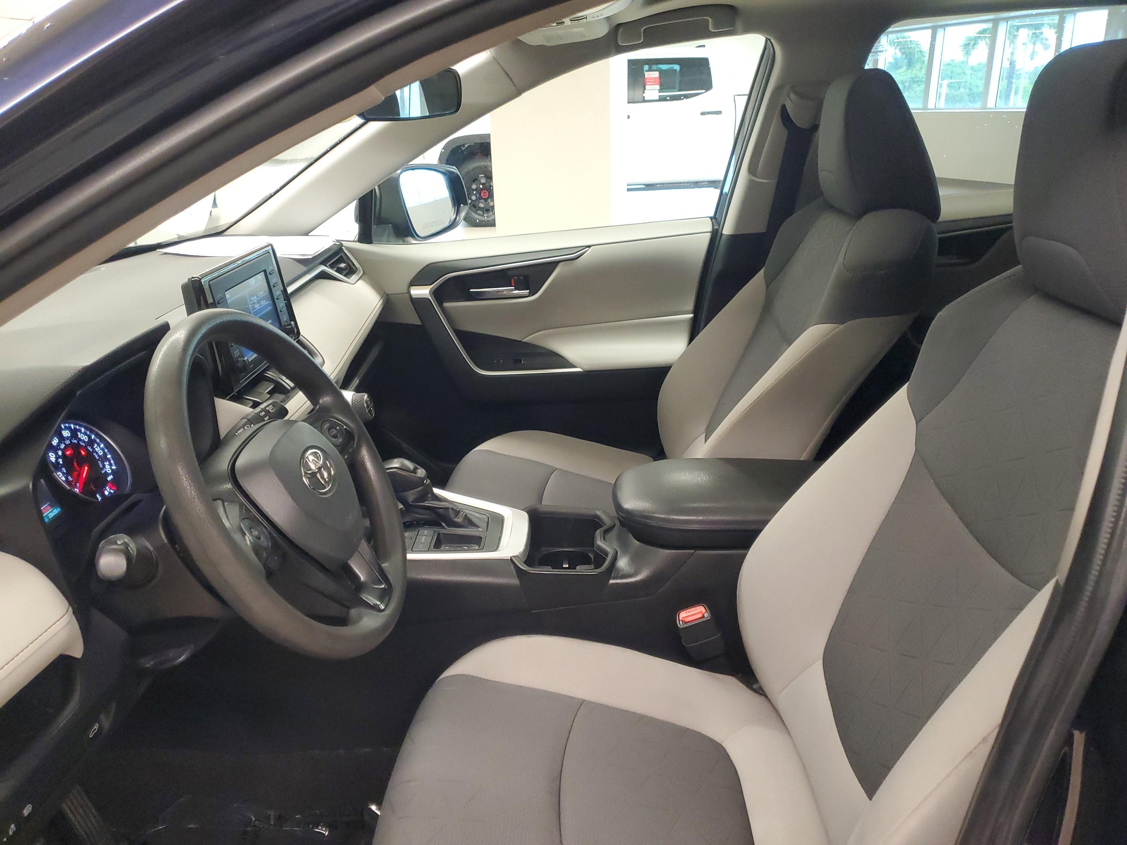 Toyota Rav4 Xle Fwd - Thumbnail 17