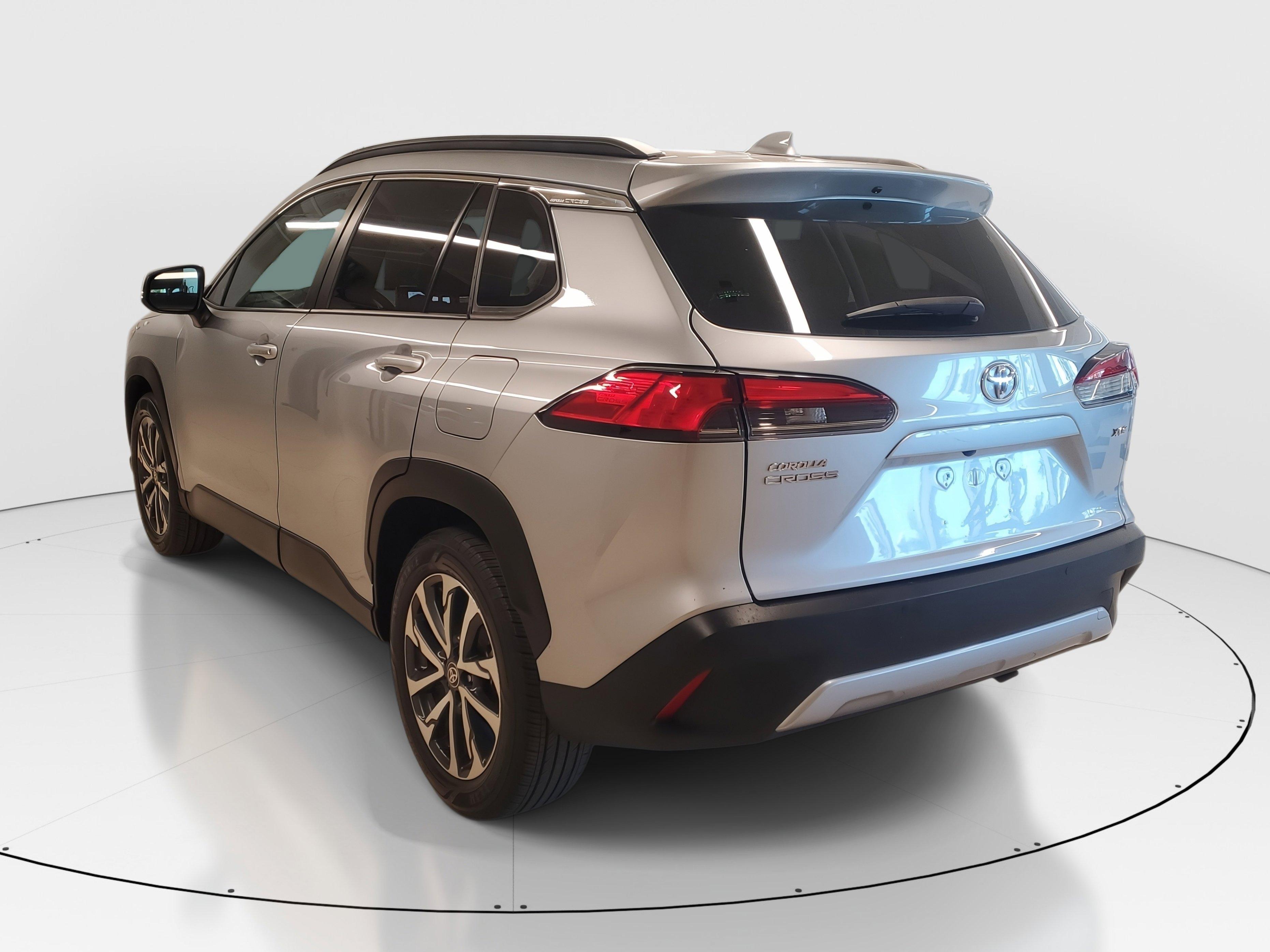 Toyota Corolla Cross Xle Fwd - Thumbnail 6