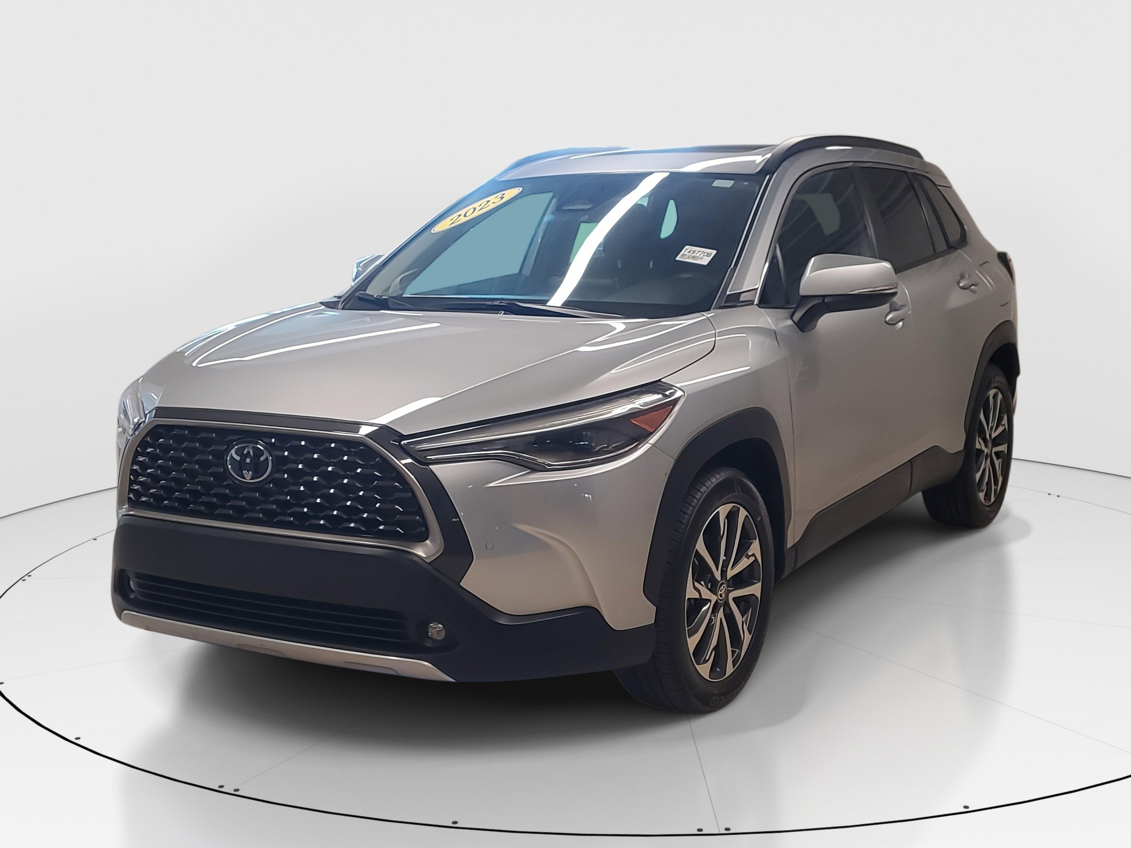 Toyota Corolla Cross Xle Fwd - Thumbnail 4