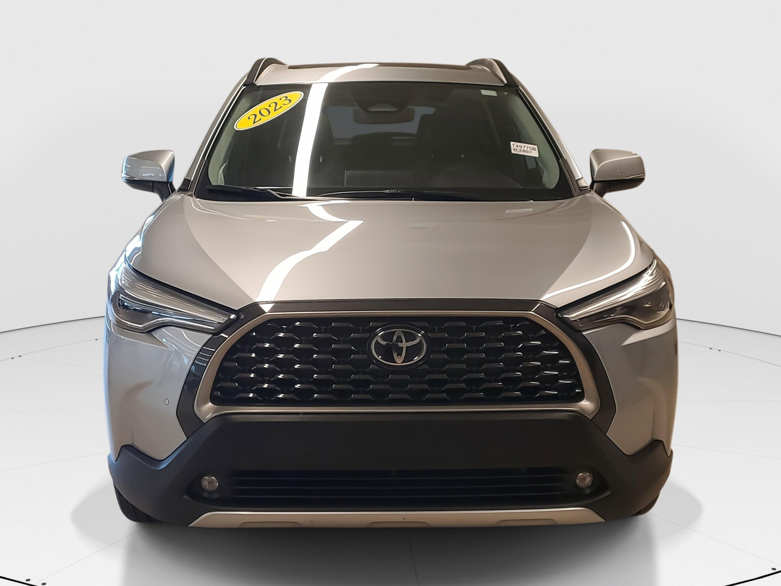 Toyota Corolla Cross Xle Fwd - Thumbnail 3