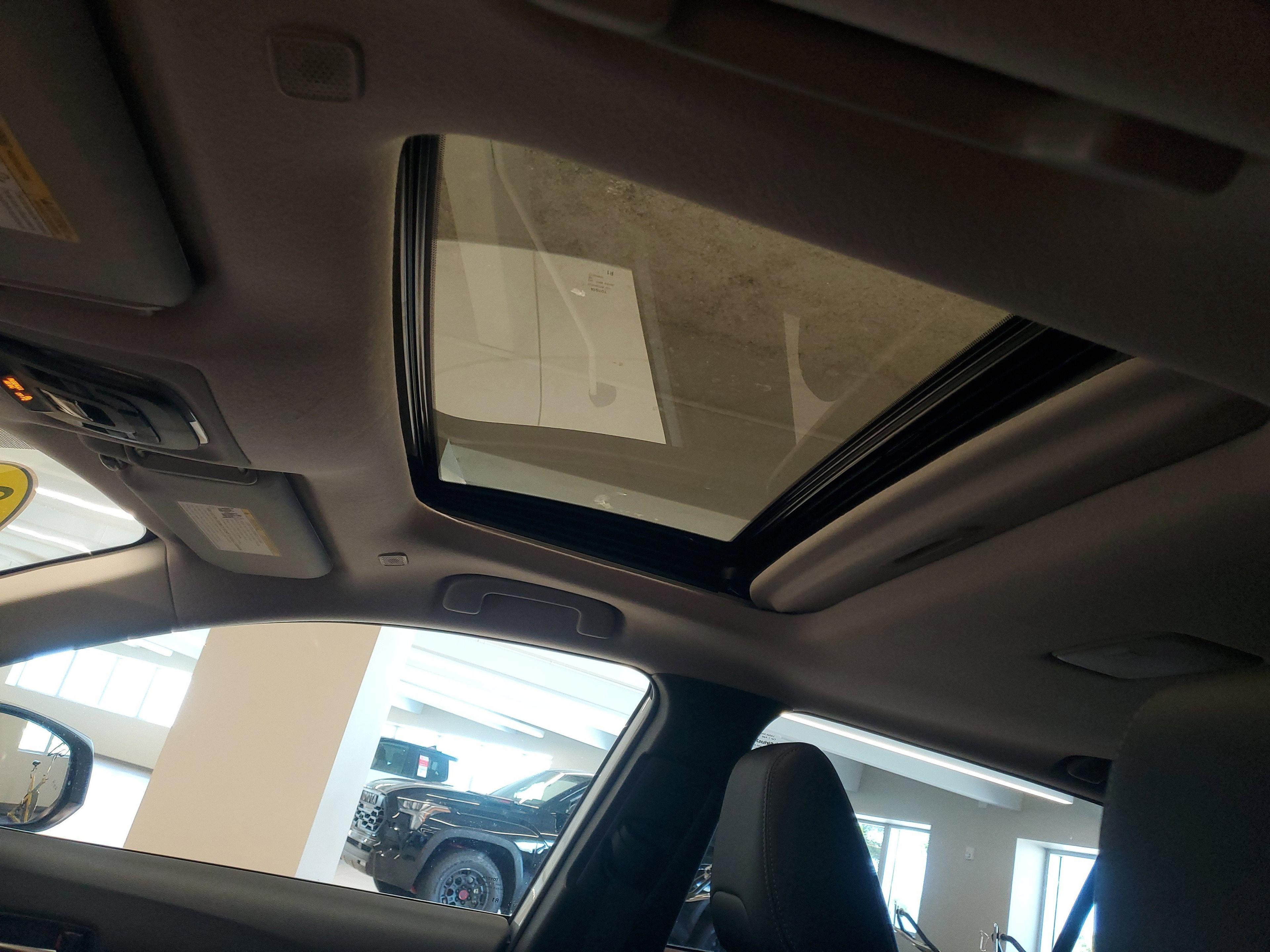 Toyota Corolla Cross Xle Fwd - Thumbnail 19