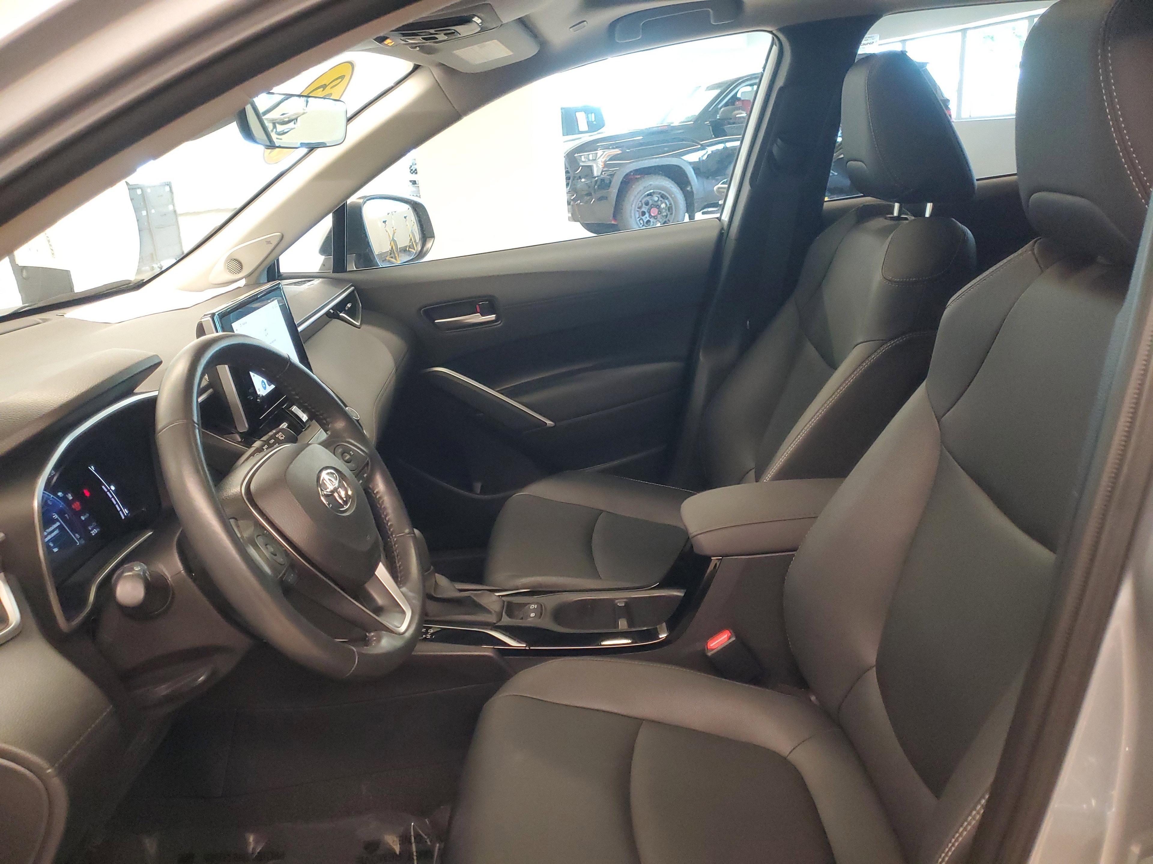 Toyota Corolla Cross Xle Fwd - Thumbnail 16