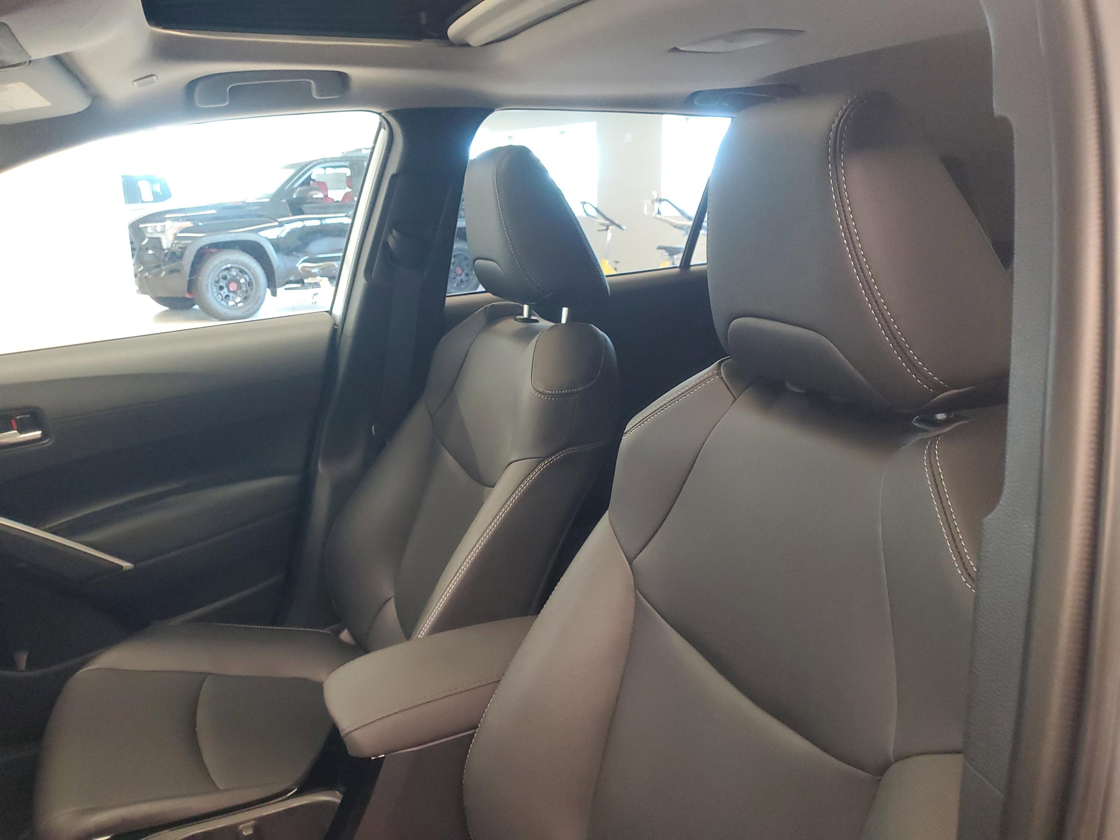 Toyota Corolla Cross Xle Fwd - Thumbnail 18