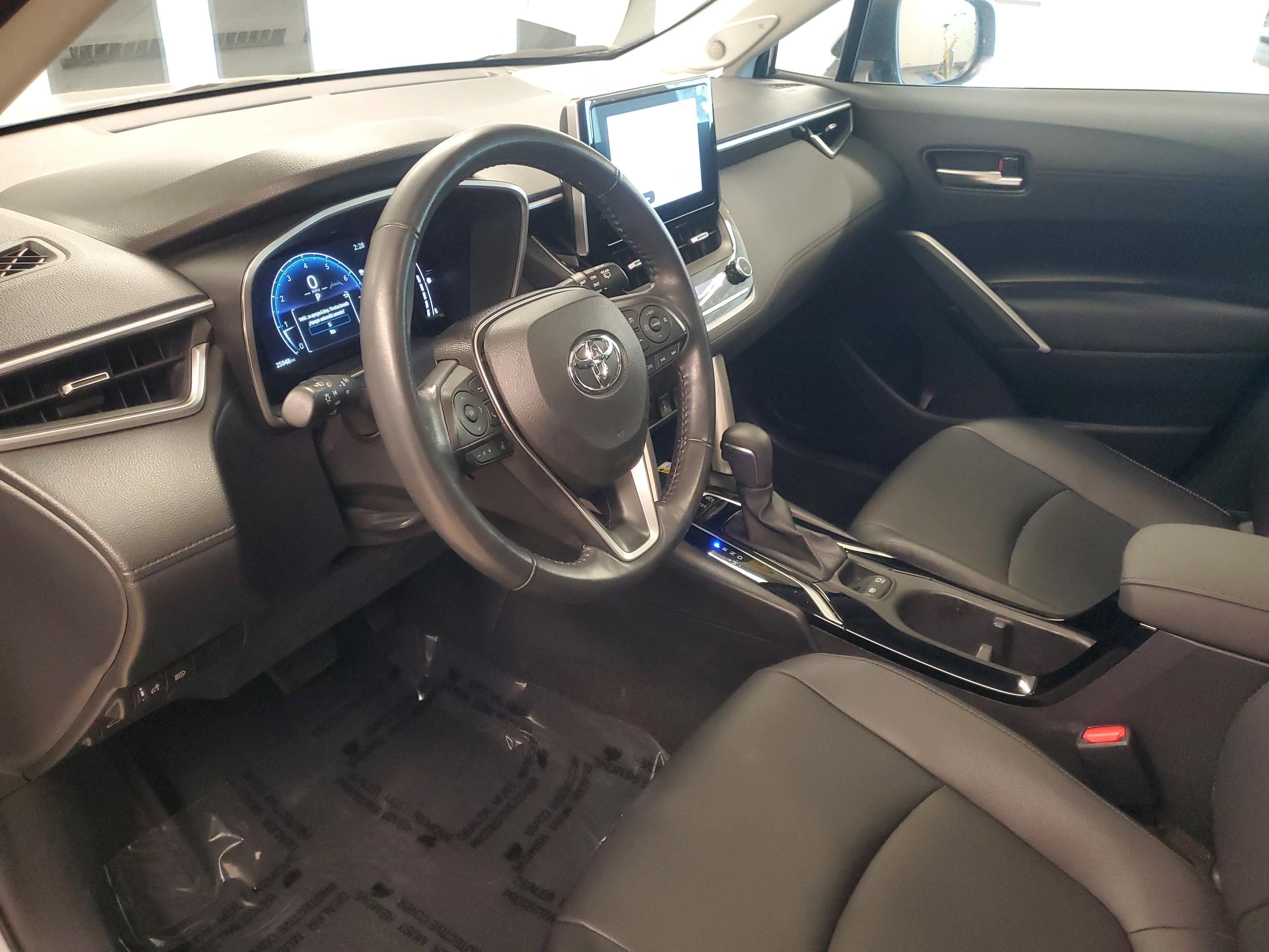 Toyota Corolla Cross Xle Fwd - Thumbnail 17