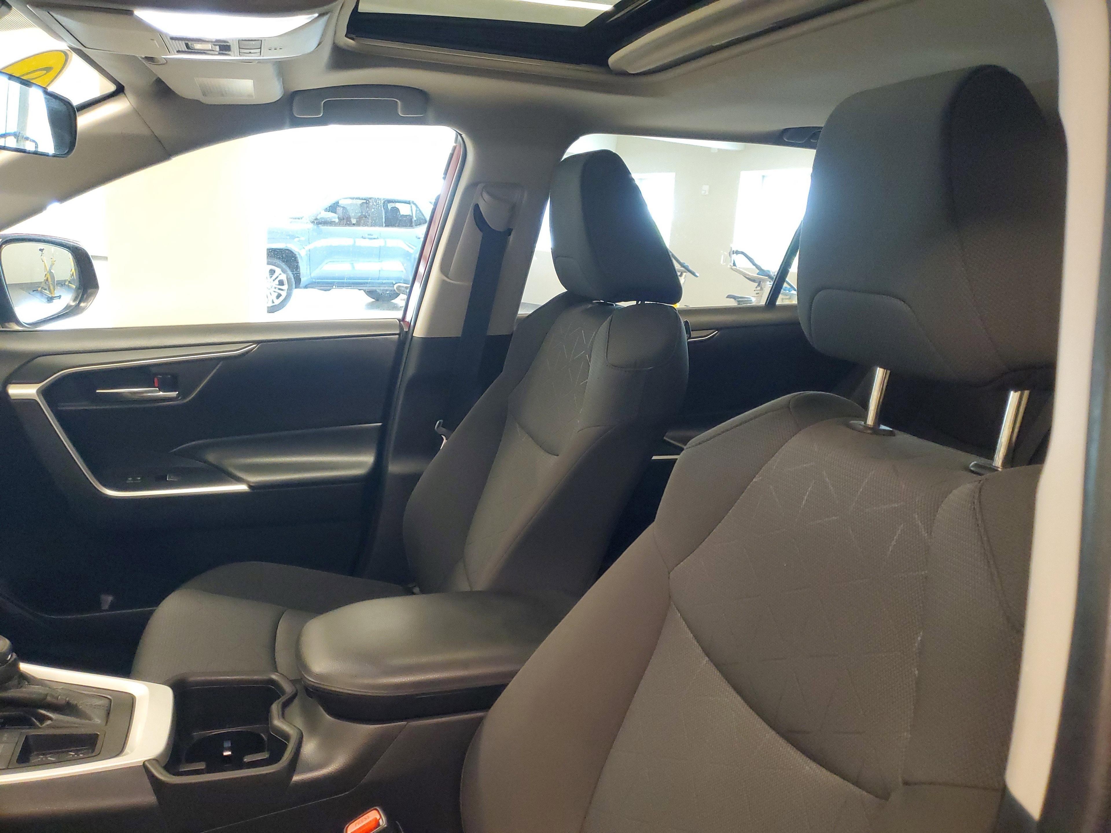 Toyota Rav4 Xle Fwd Suv | Miami, Fl - Thumbnail 18