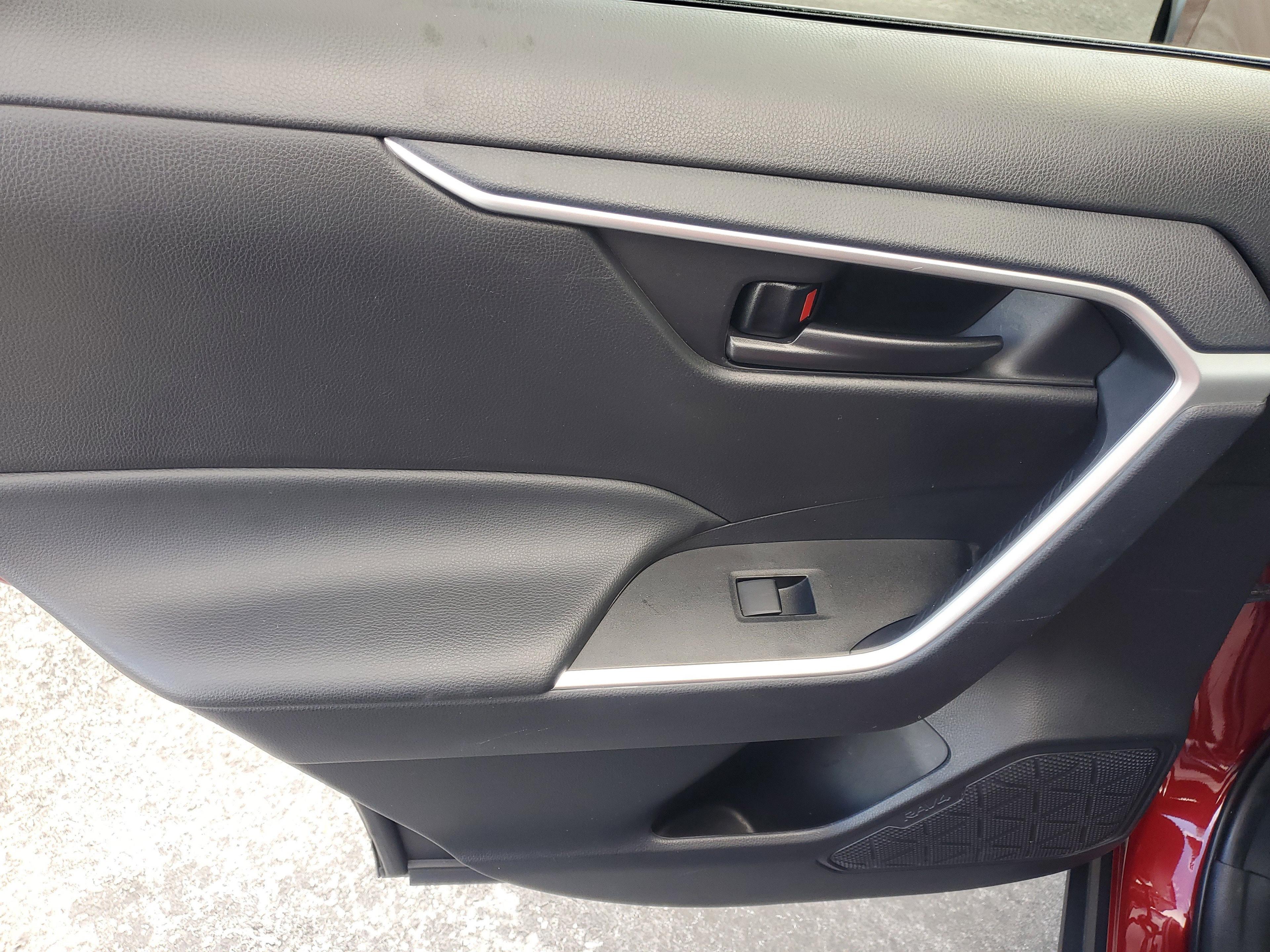 Toyota Rav4 Le Fwd Suv | Miami, Fl - Thumbnail 14