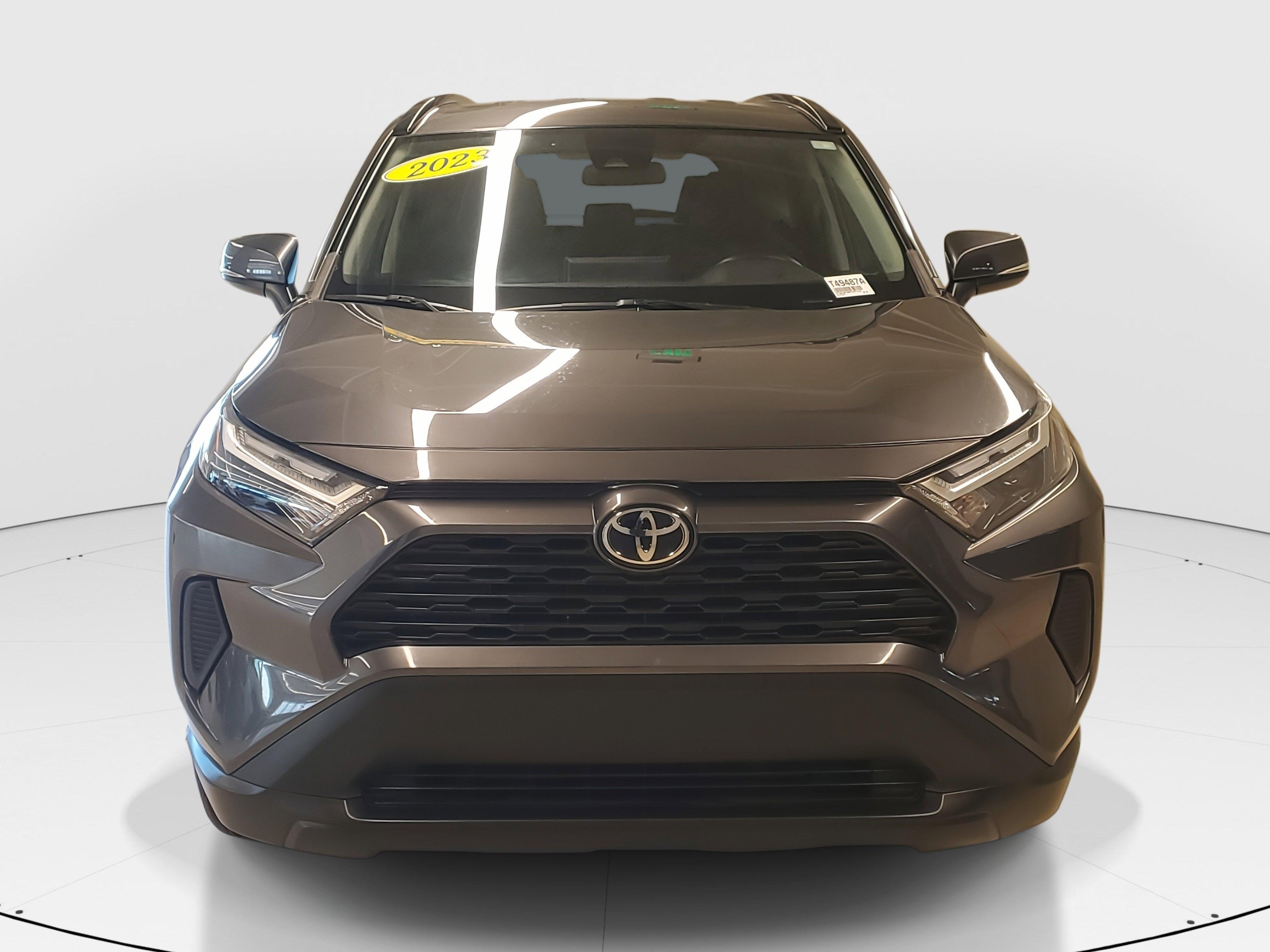 Toyota Rav4 Xle Fwd - Thumbnail 3