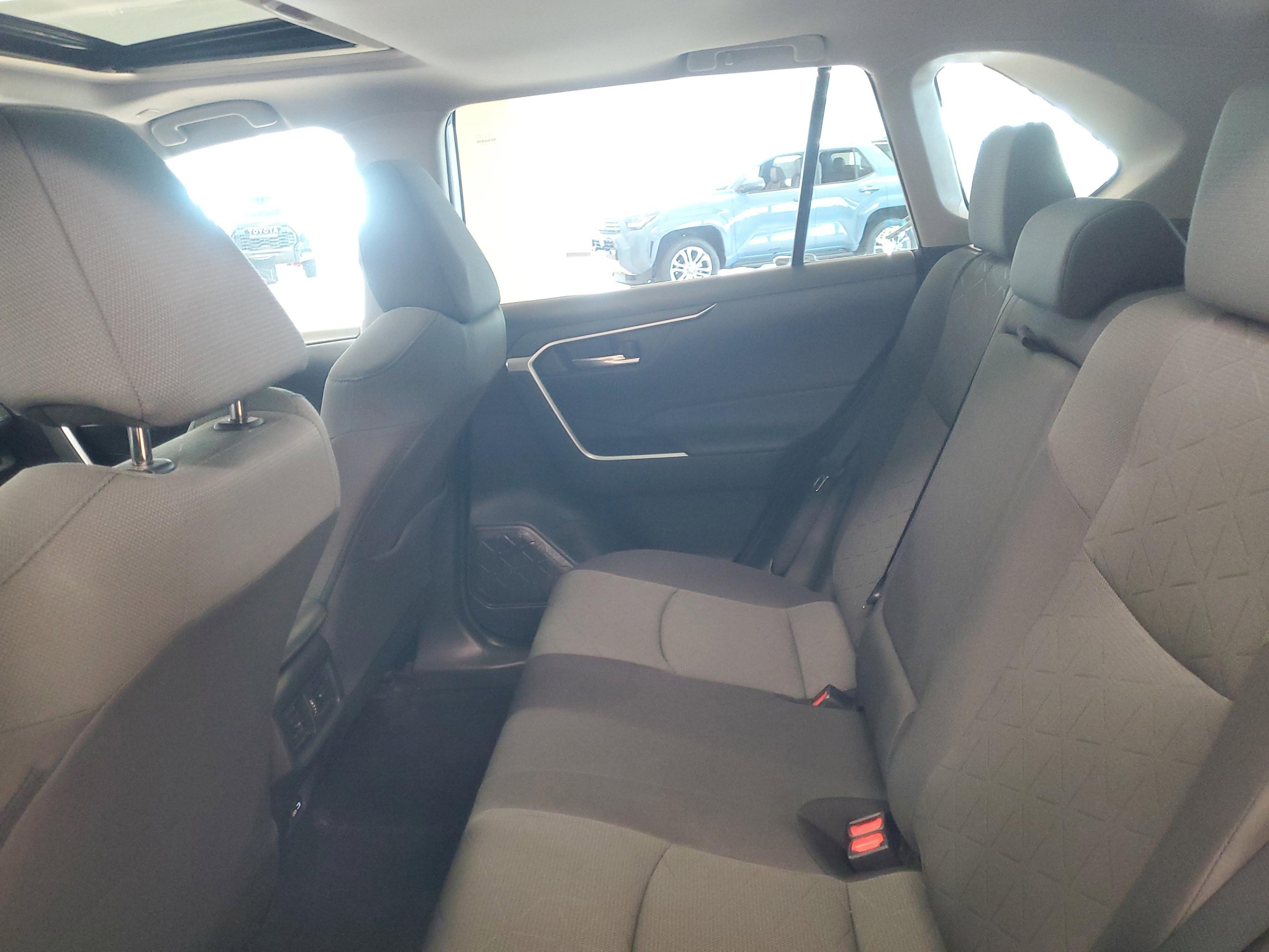 Toyota Rav4 Xle Fwd Suv | Miami, Fl - Thumbnail 12