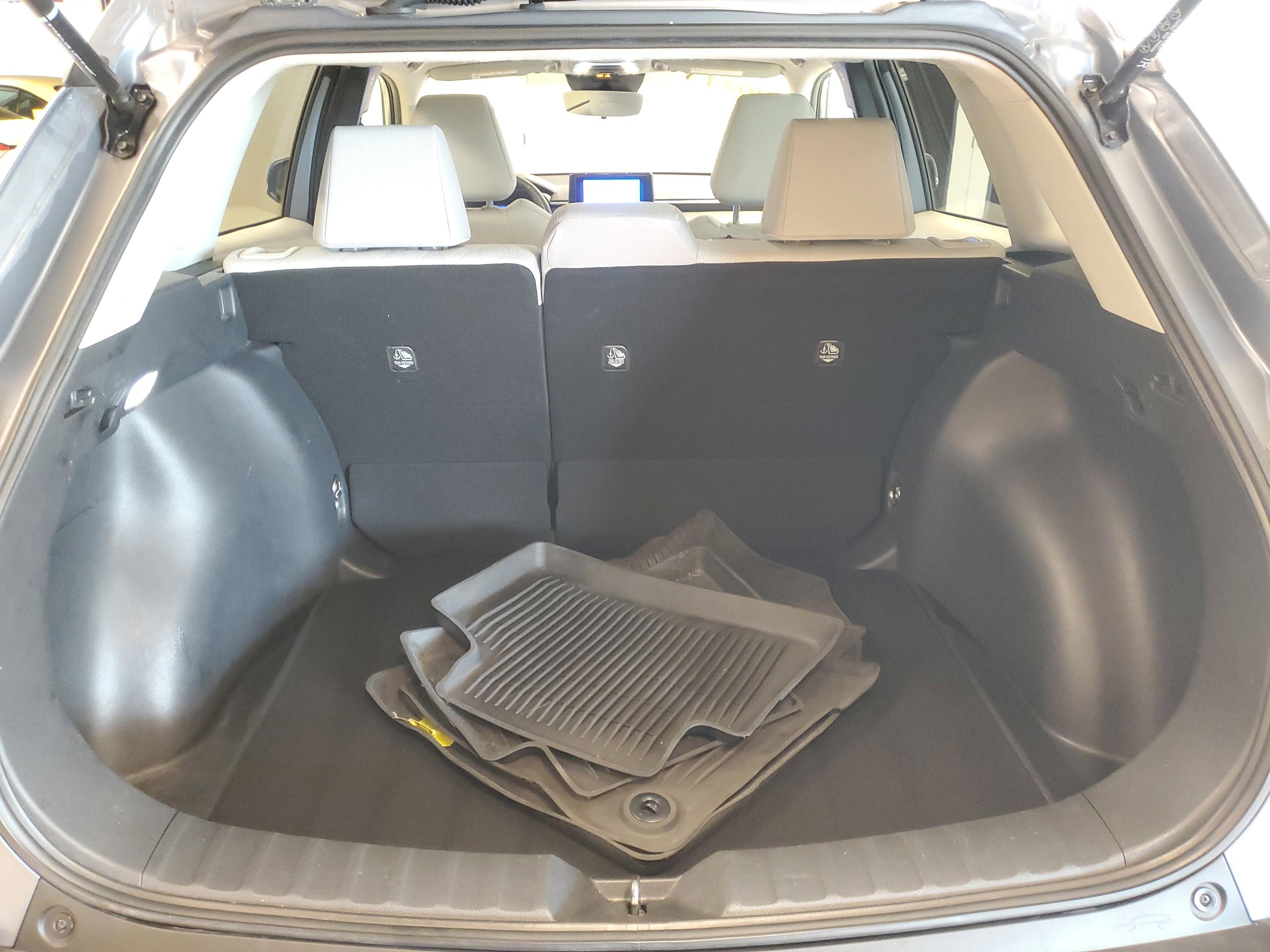 Toyota Corolla Cross Le Fwd - Thumbnail 9