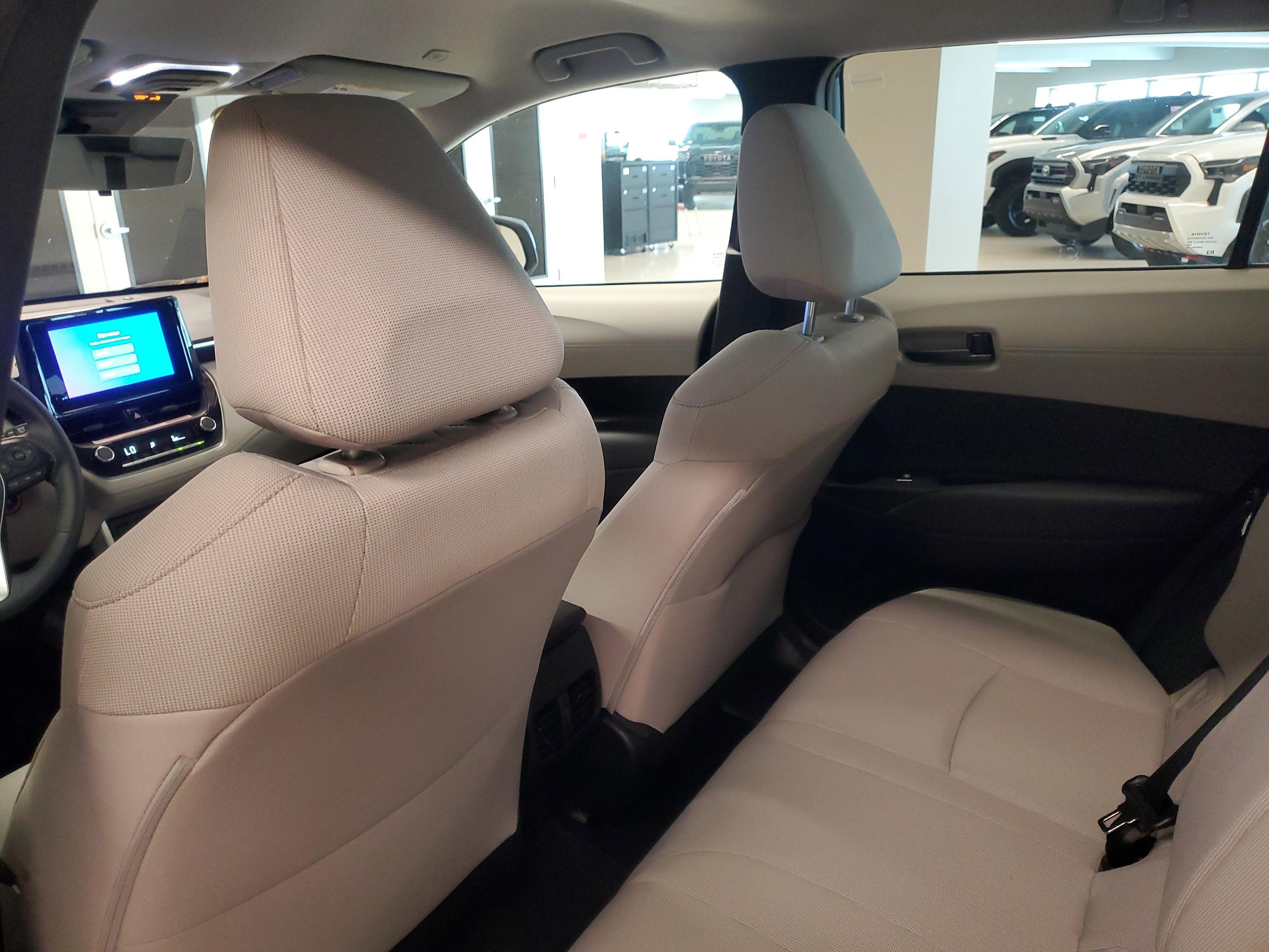 Toyota Corolla Cross Le Fwd - Thumbnail 12