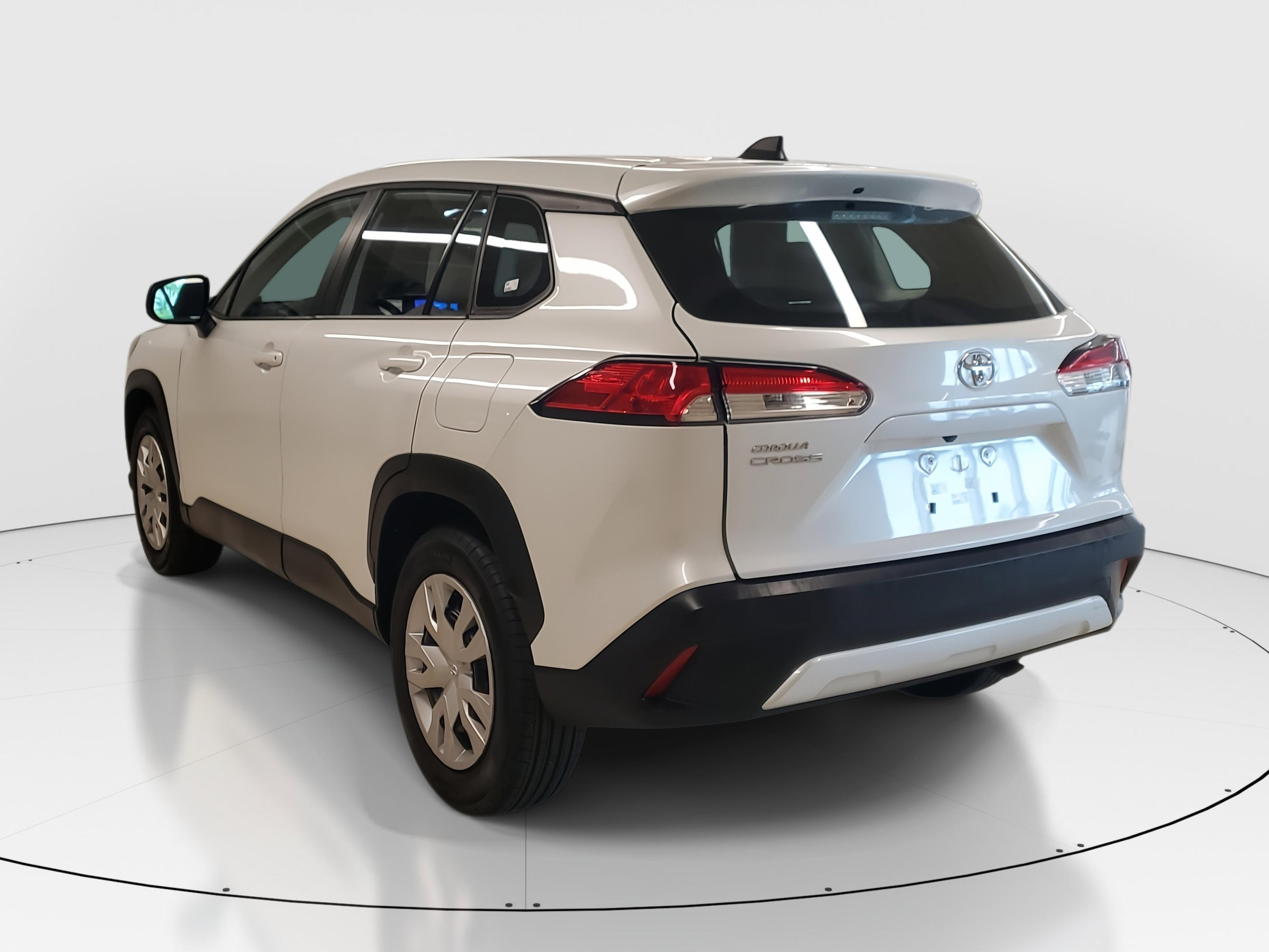 Toyota Corolla Cross L Fwd - Thumbnail 6