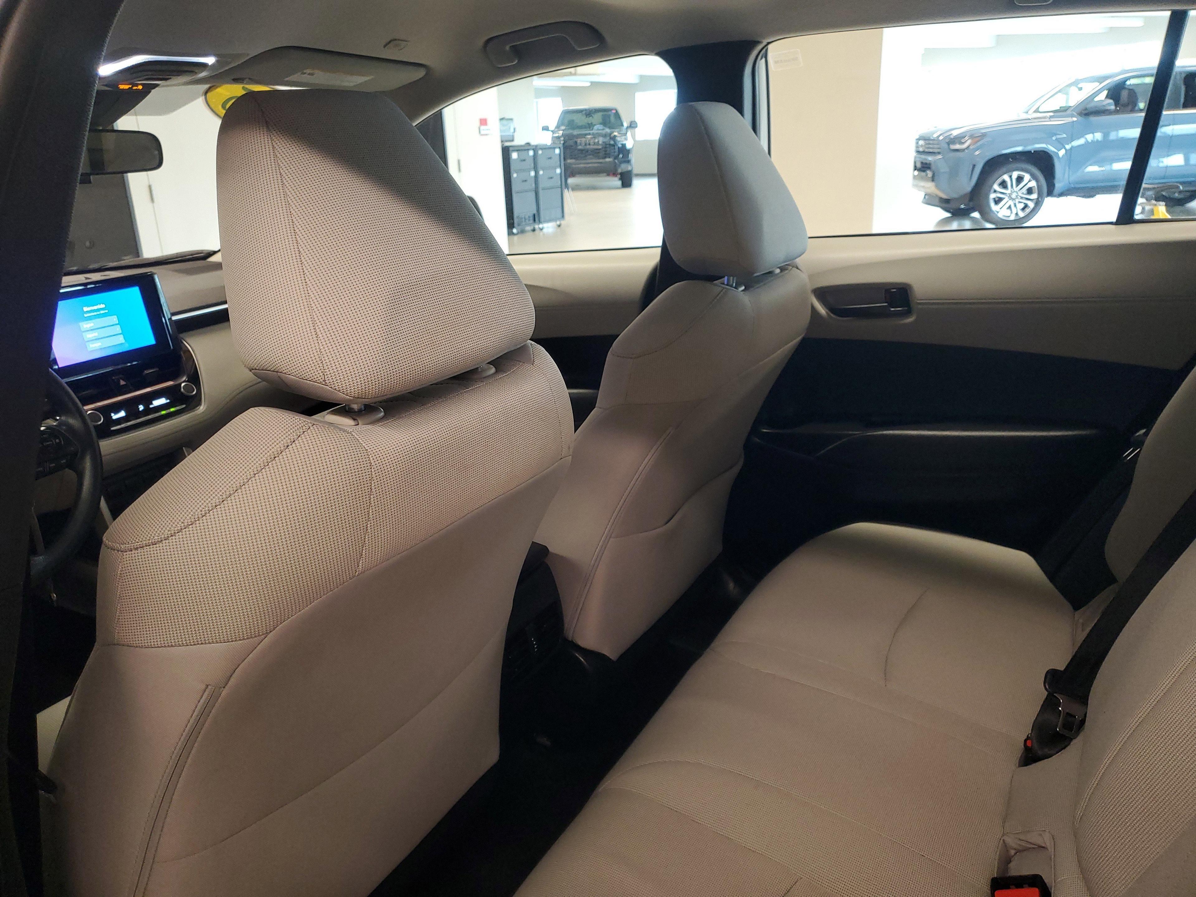 Toyota Corolla Cross L Fwd - Thumbnail 12