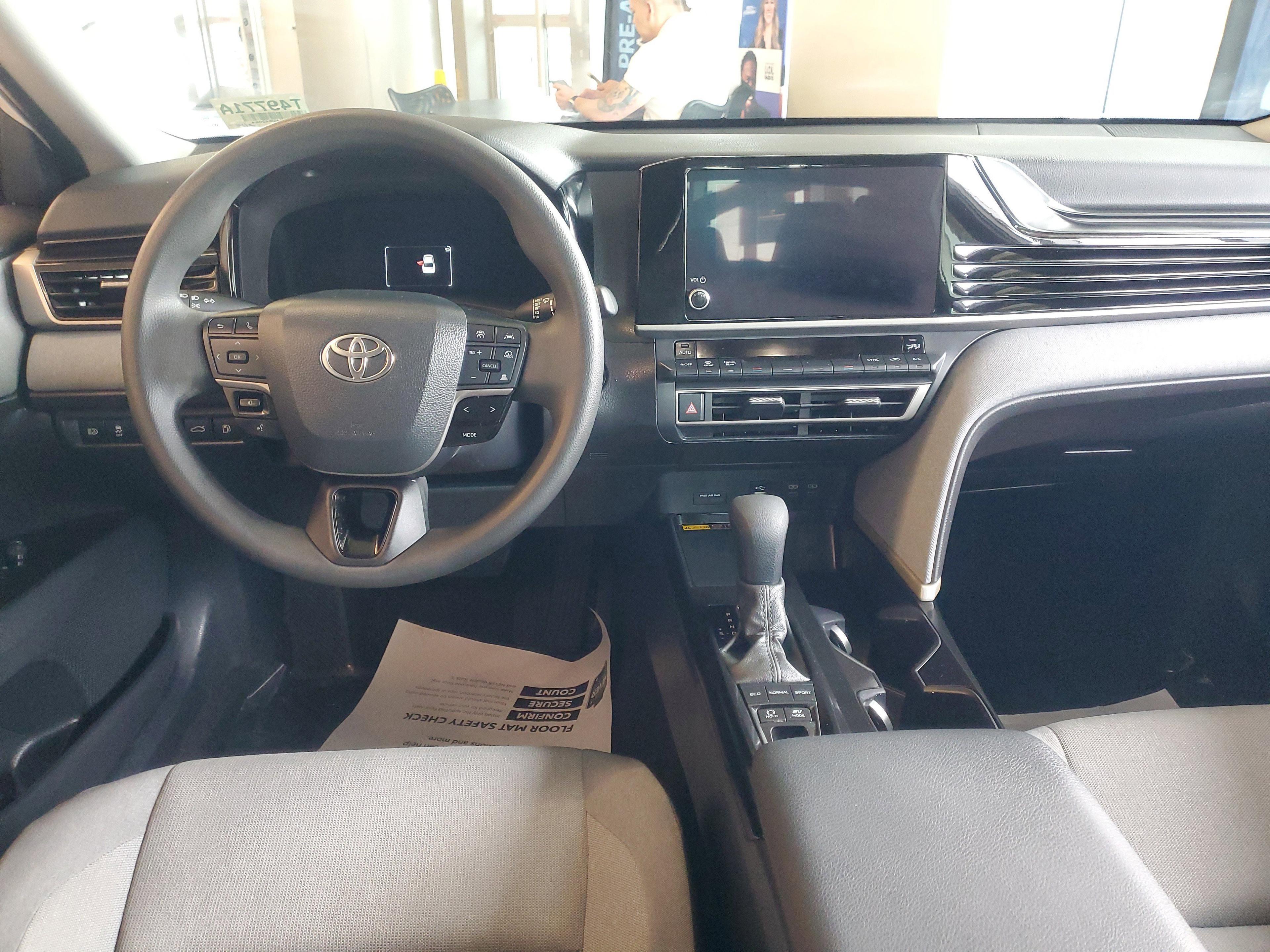 Toyota Camry Le Fwd - Thumbnail 10