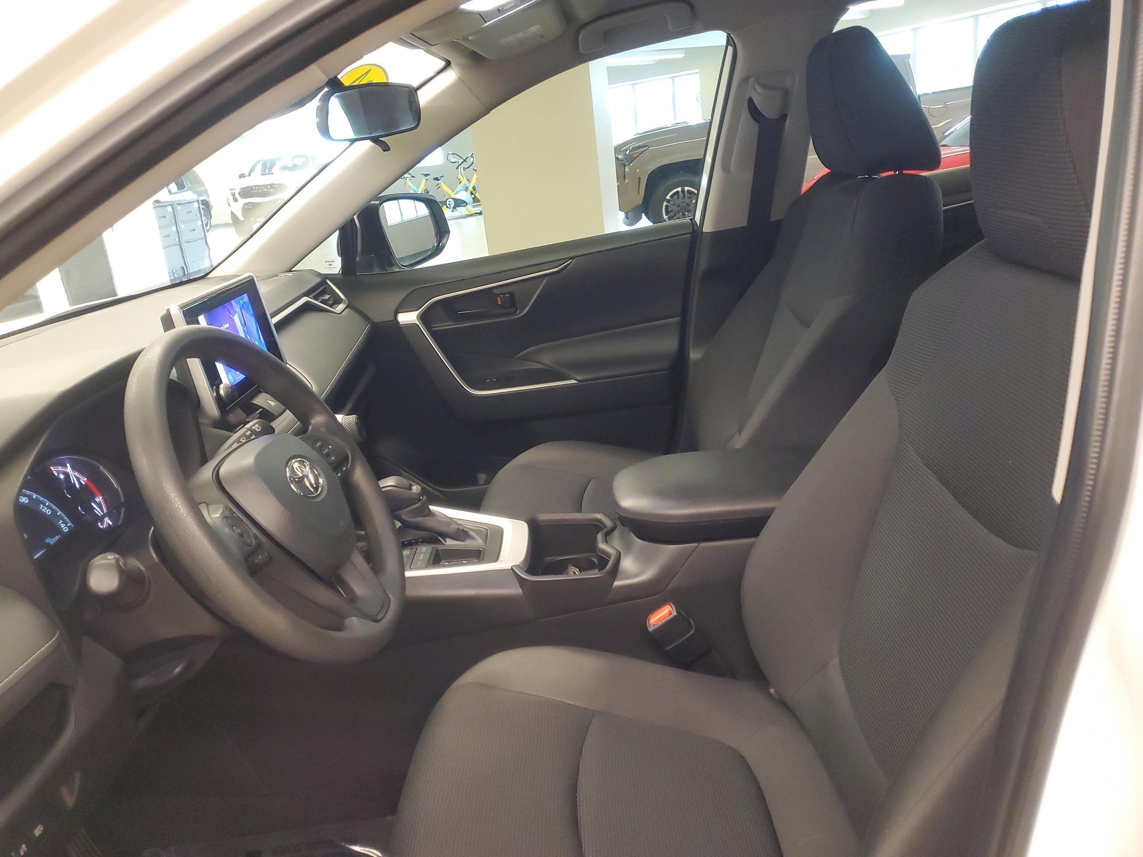 Toyota Rav4 Le Fwd Suv | Miami, Fl - Thumbnail 15