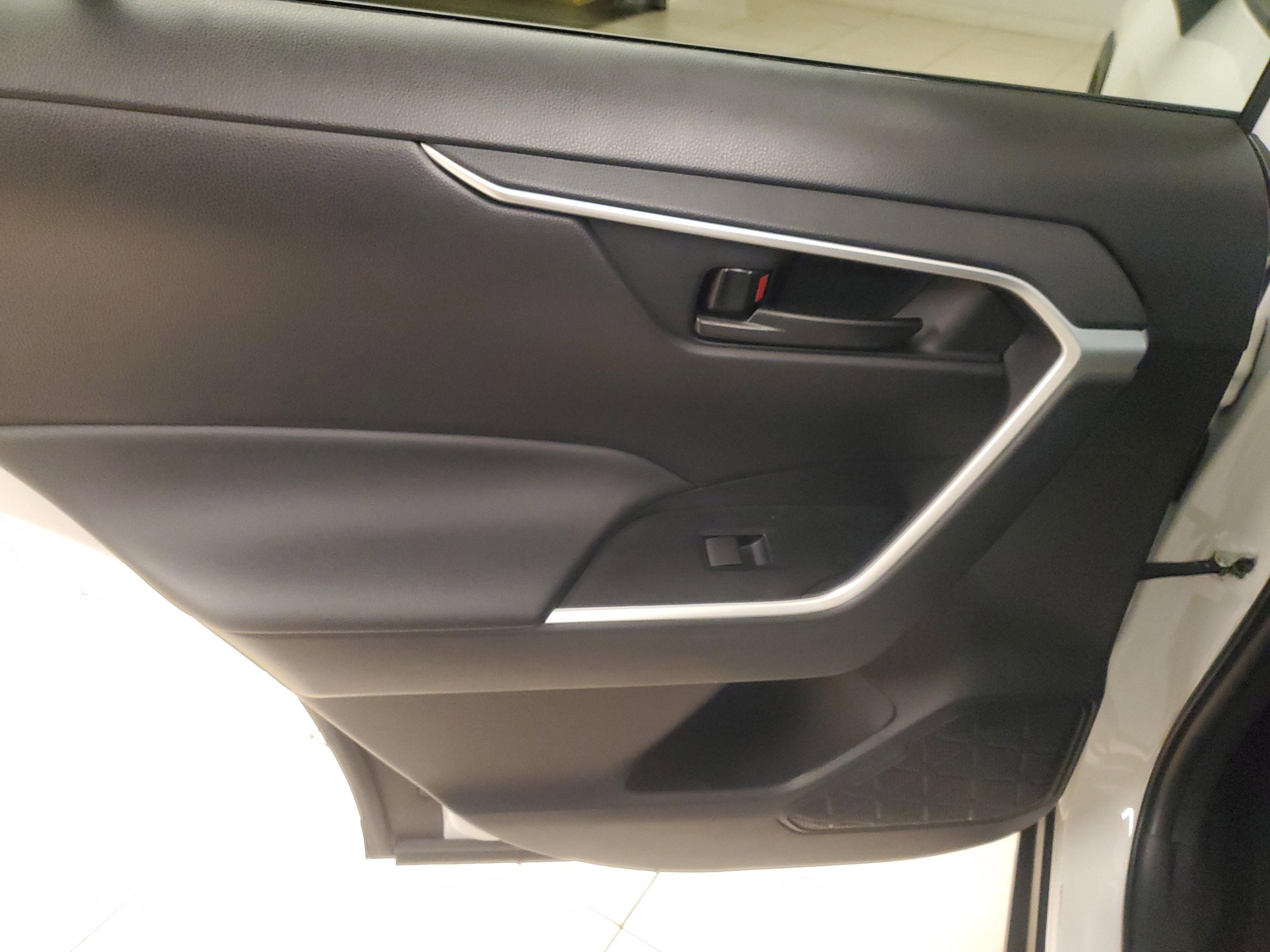 Toyota Rav4 Le Fwd Suv | Miami, Fl - Thumbnail 14