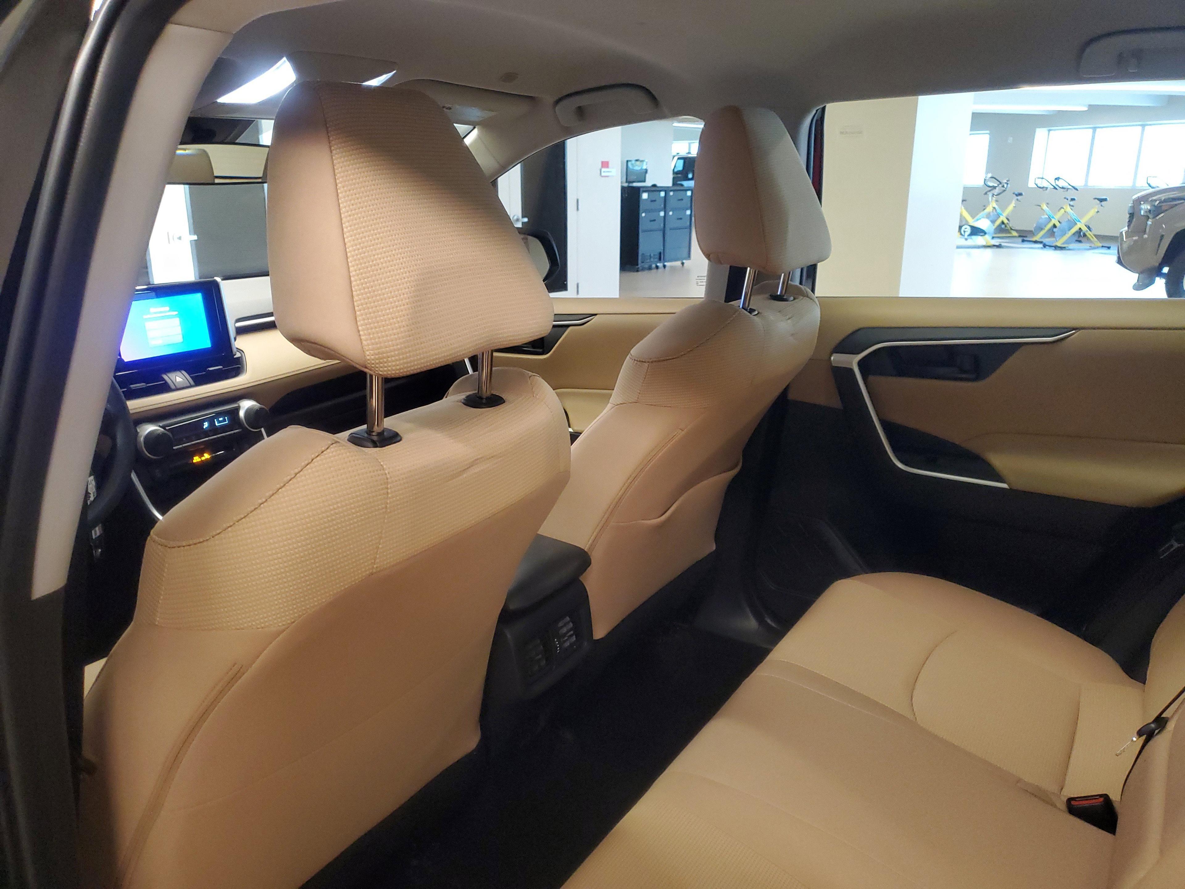 Toyota Rav4 Le Fwd - Thumbnail 12