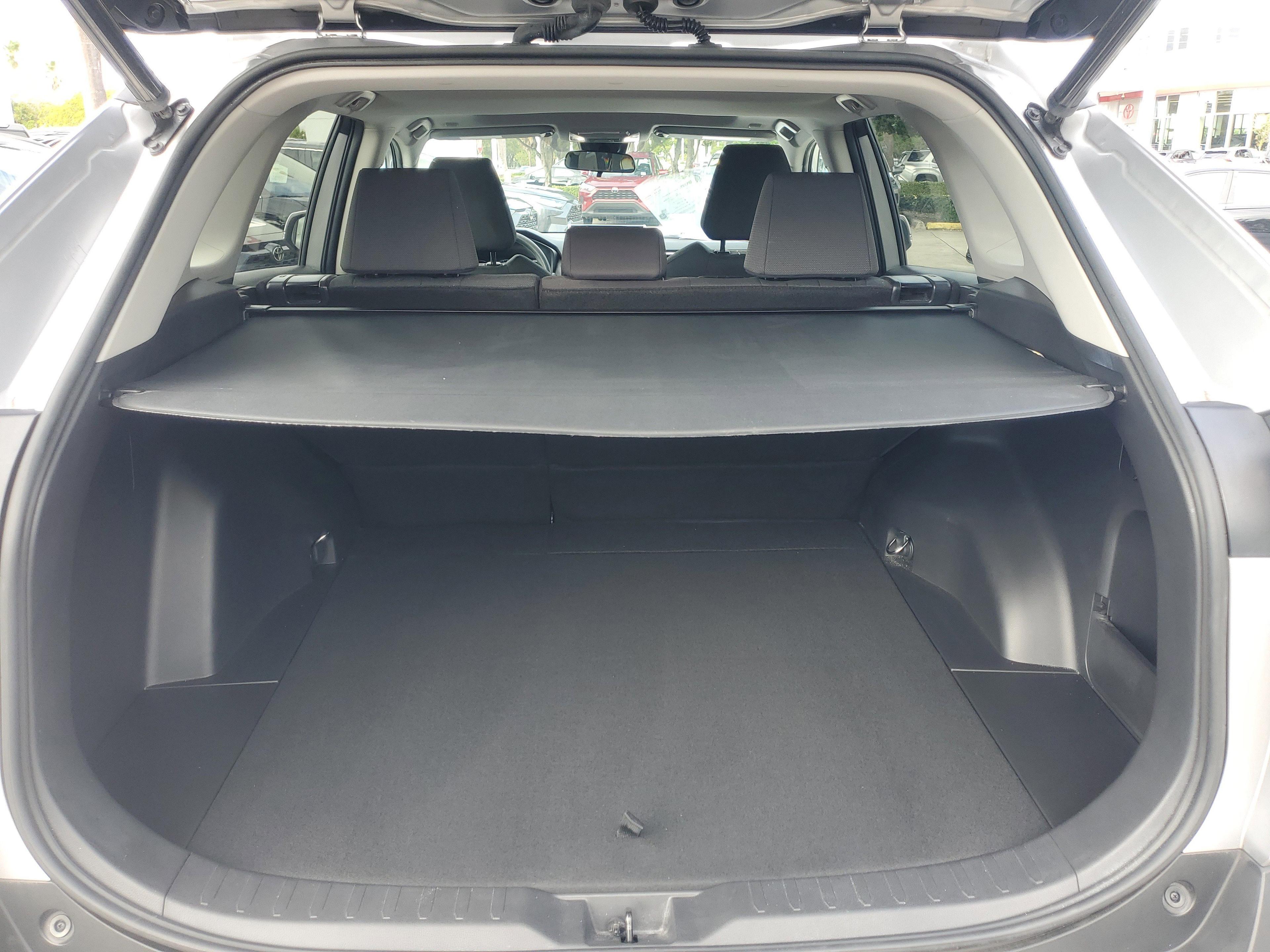 Toyota Rav4 Xle Fwd Suv | Miami, Fl - Thumbnail 9