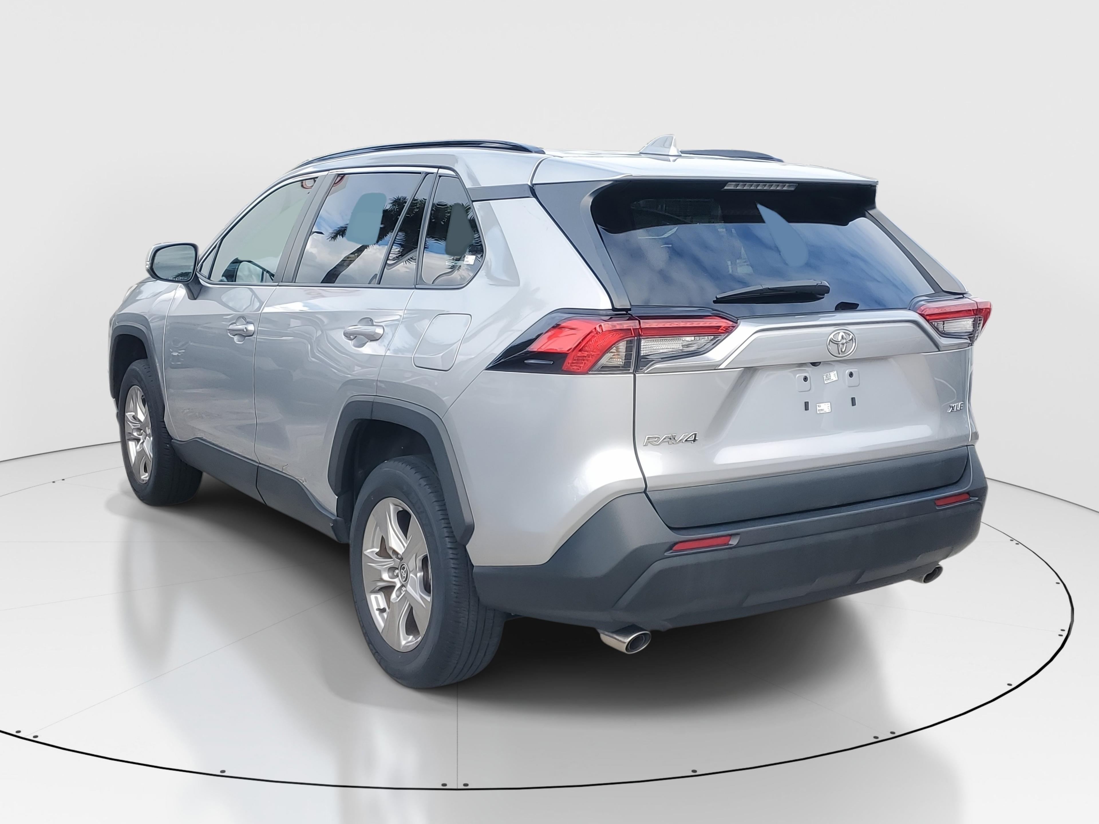 Toyota Rav4 Xle Fwd Suv | Miami, Fl - Thumbnail 6