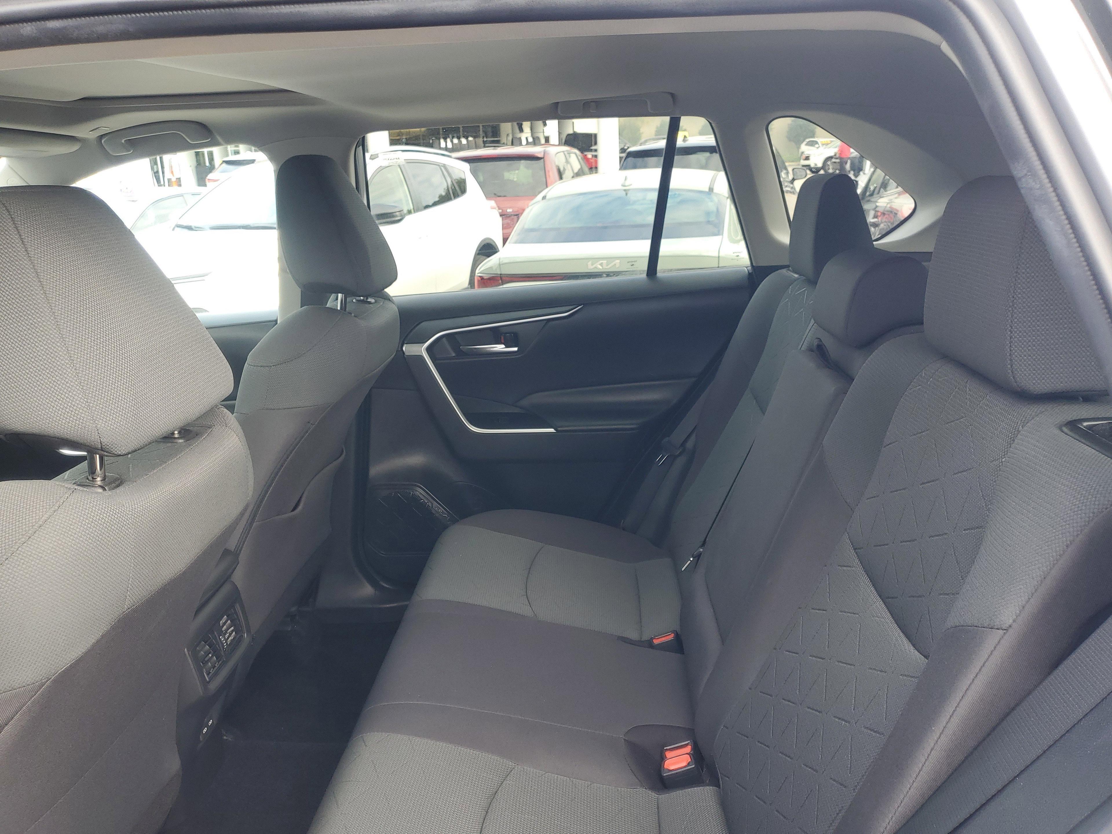 Toyota Rav4 Xle Fwd Suv | Miami, Fl - Thumbnail 12