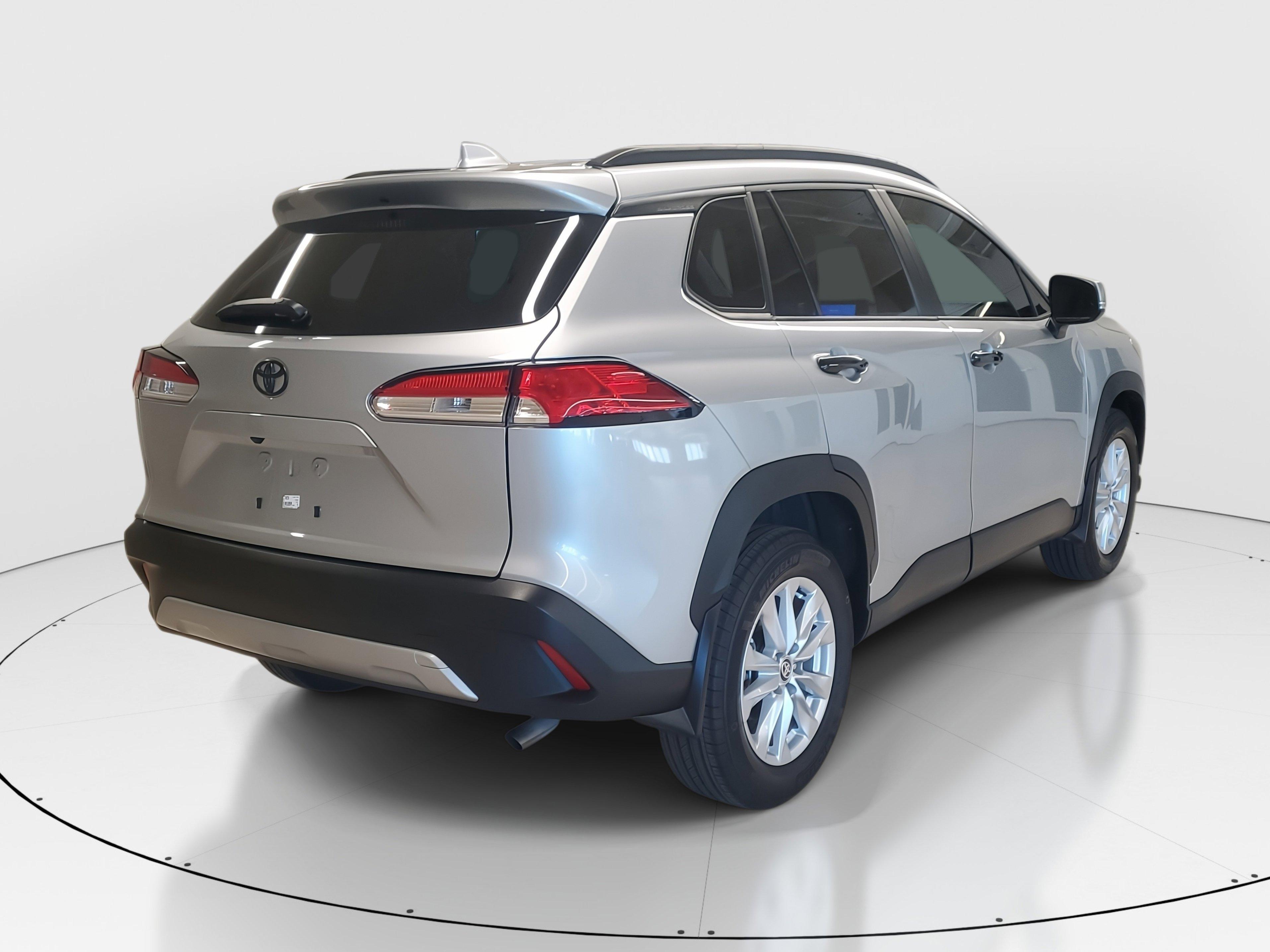 Toyota Corolla Cross Le Awd - Thumbnail 8