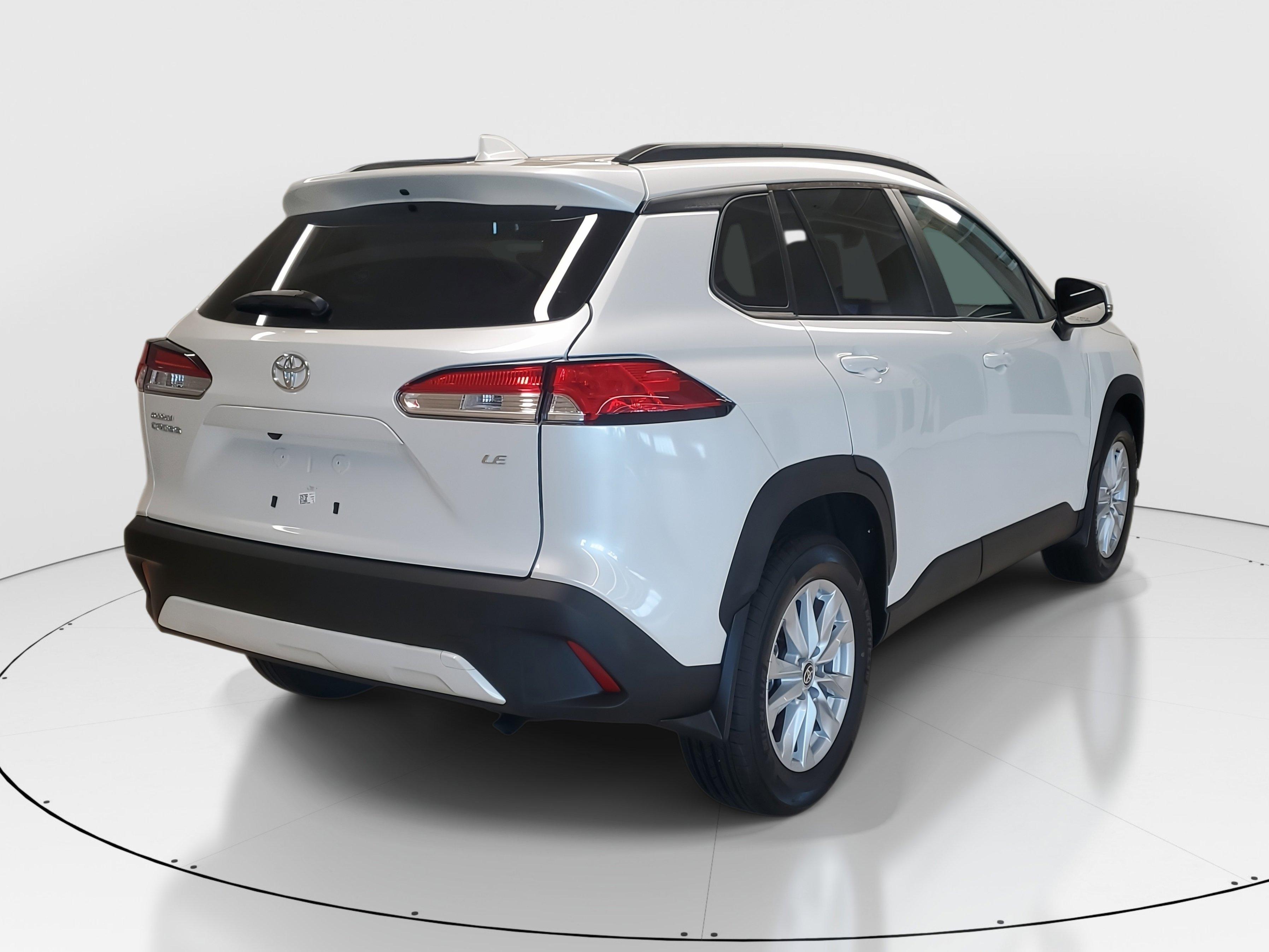 Toyota Corolla Cross Le Fwd Suv | Miami, Fl - Thumbnail 8