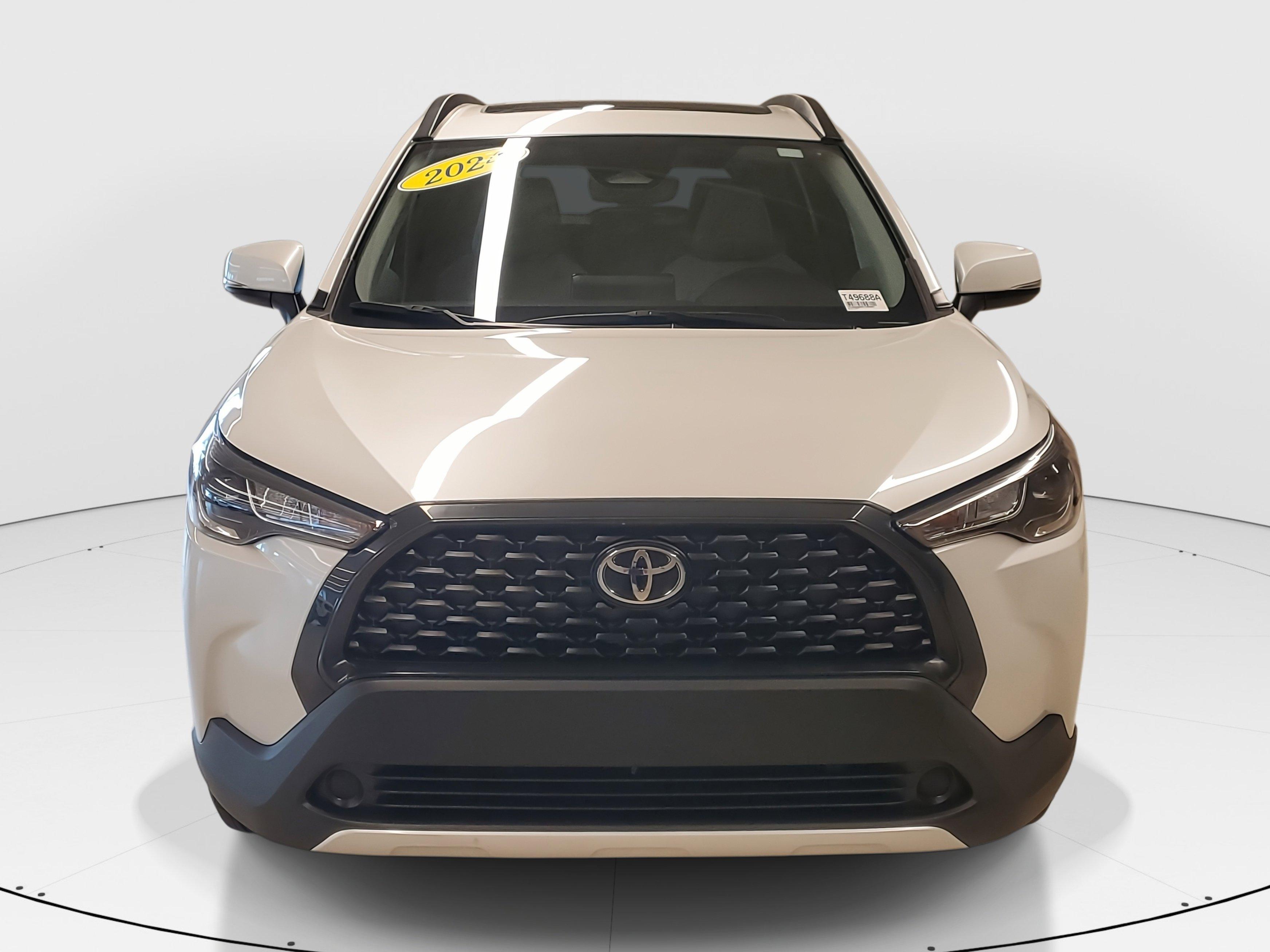 Toyota Corolla Cross Le Fwd - Thumbnail 3