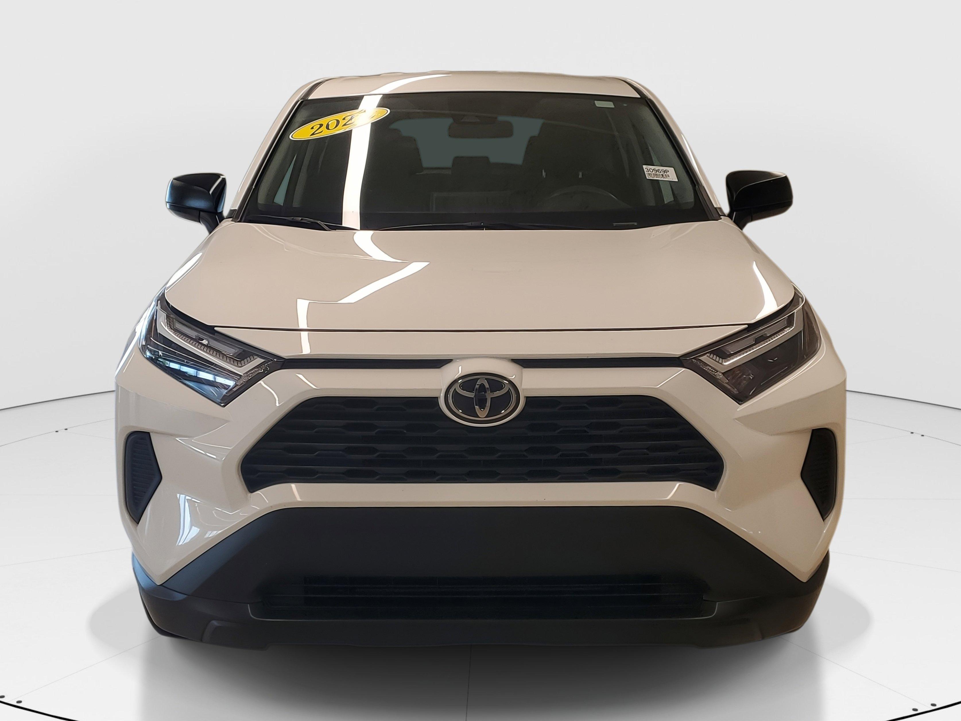 Toyota Rav4 Le Fwd - Thumbnail 3