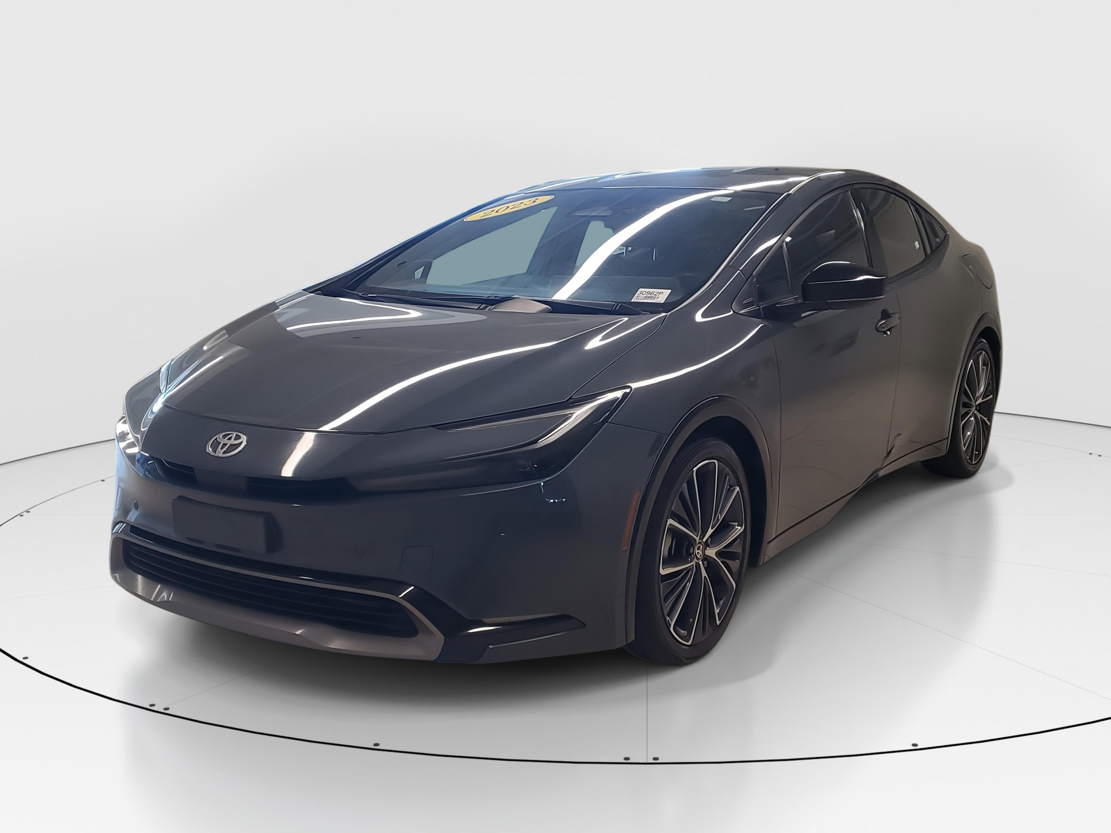 Toyota Prius Limited Fwd - Thumbnail 4