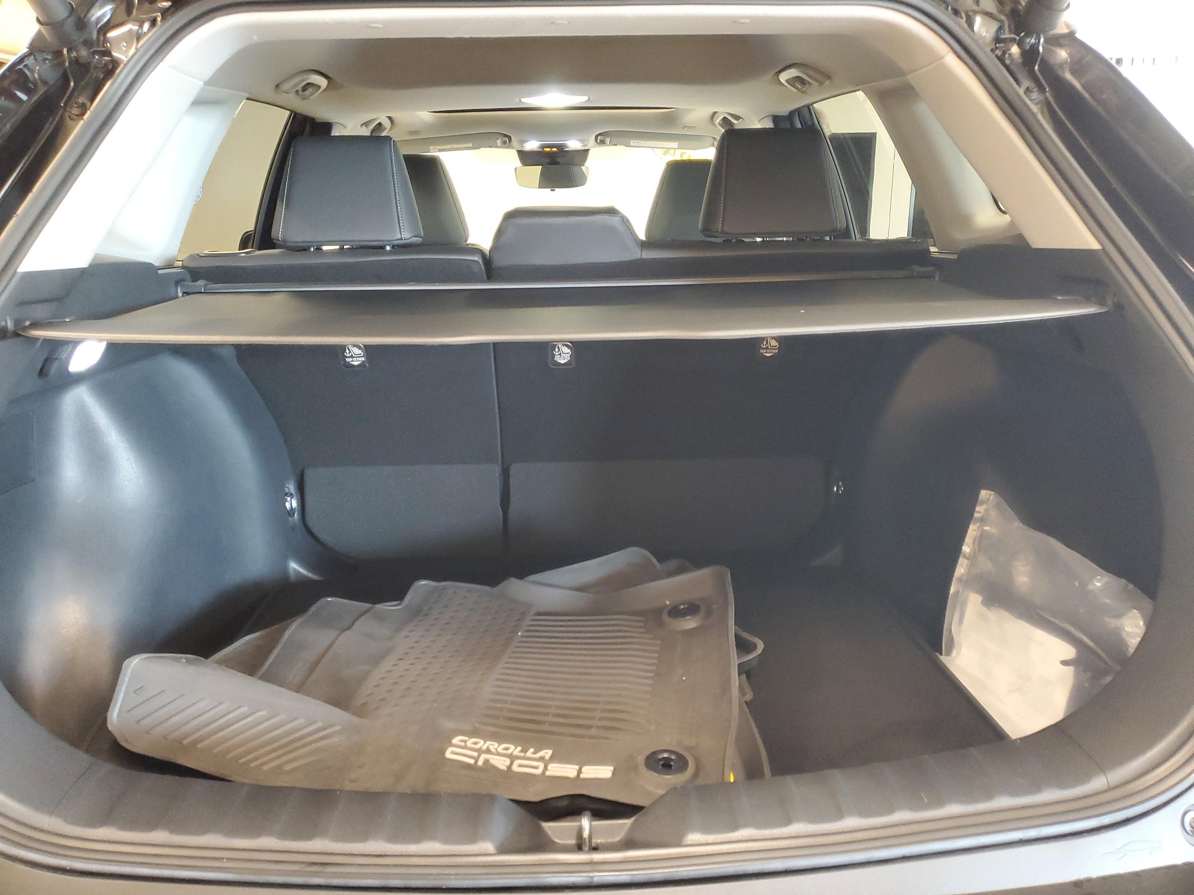 Toyota Corolla Cross Xle Fwd - Thumbnail 9