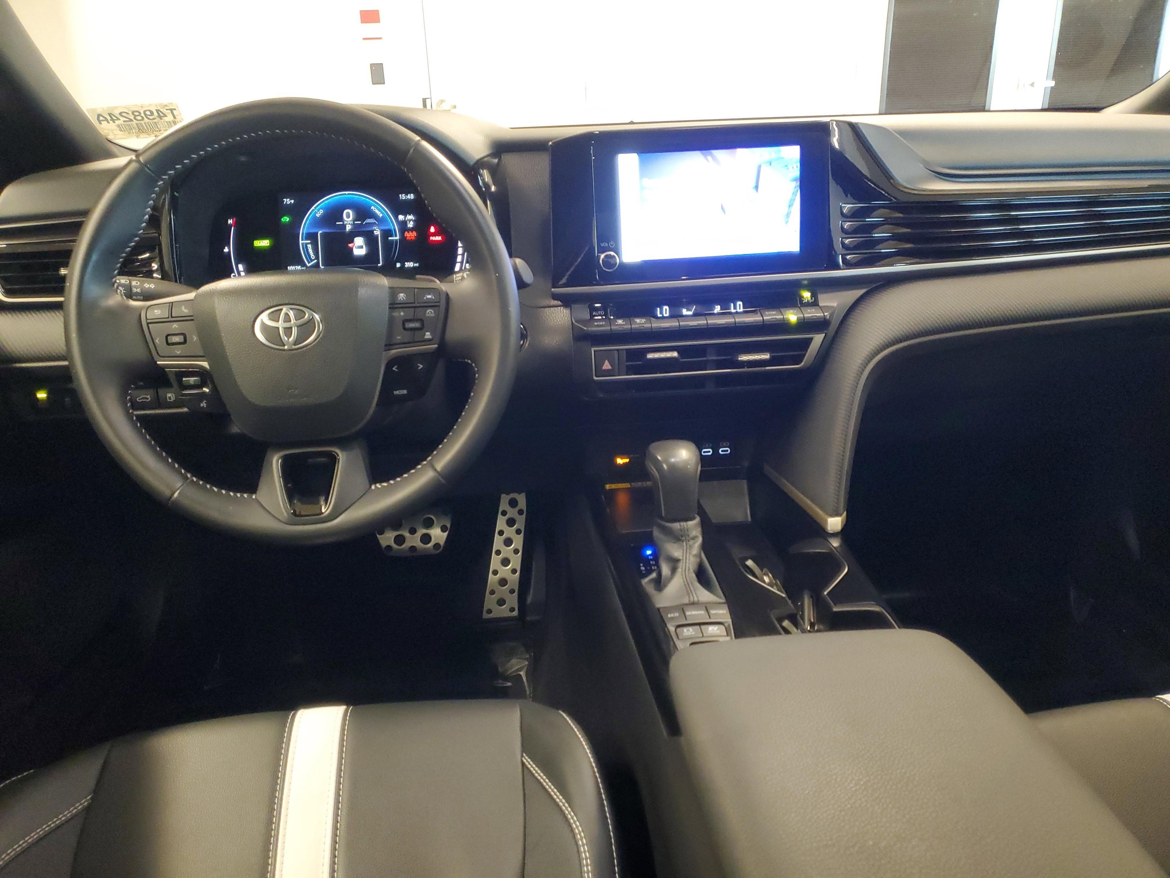 Toyota Camry Se Fwd - Thumbnail 10