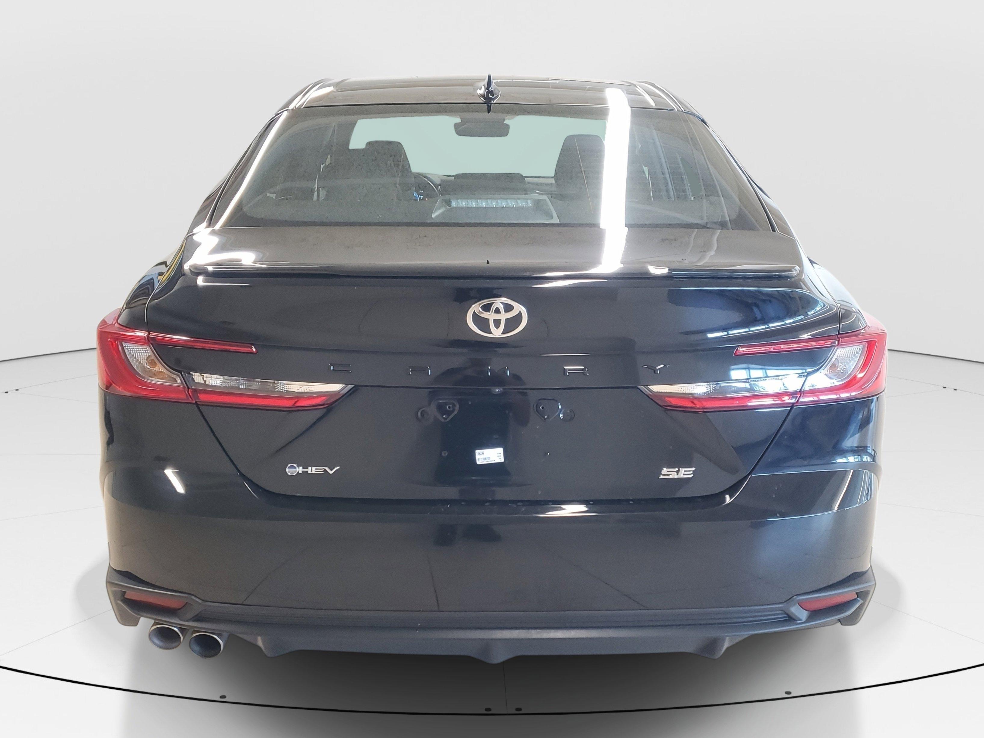 Toyota Camry Se Fwd - Thumbnail 7