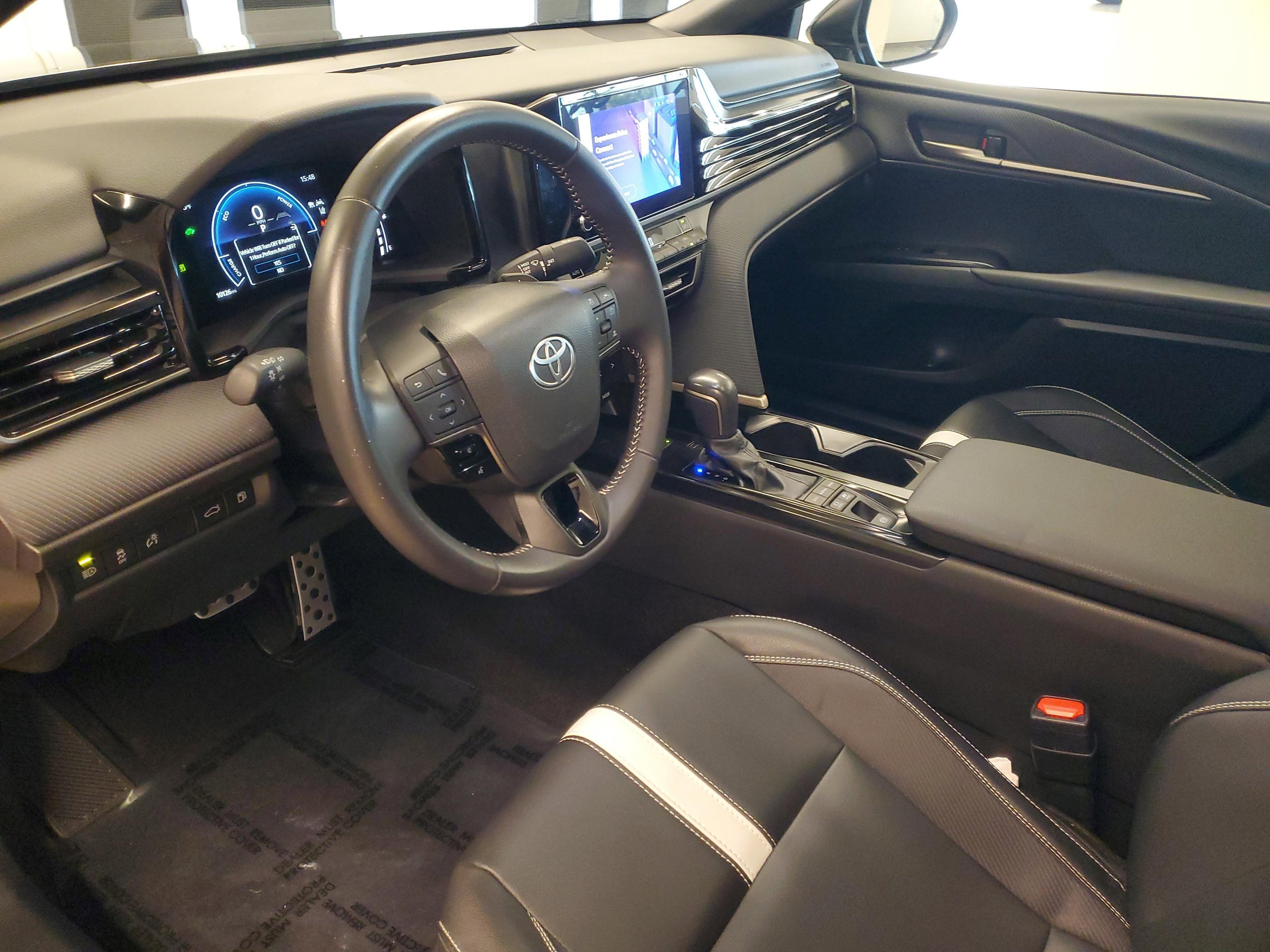 Toyota Camry Se Fwd - Thumbnail 16