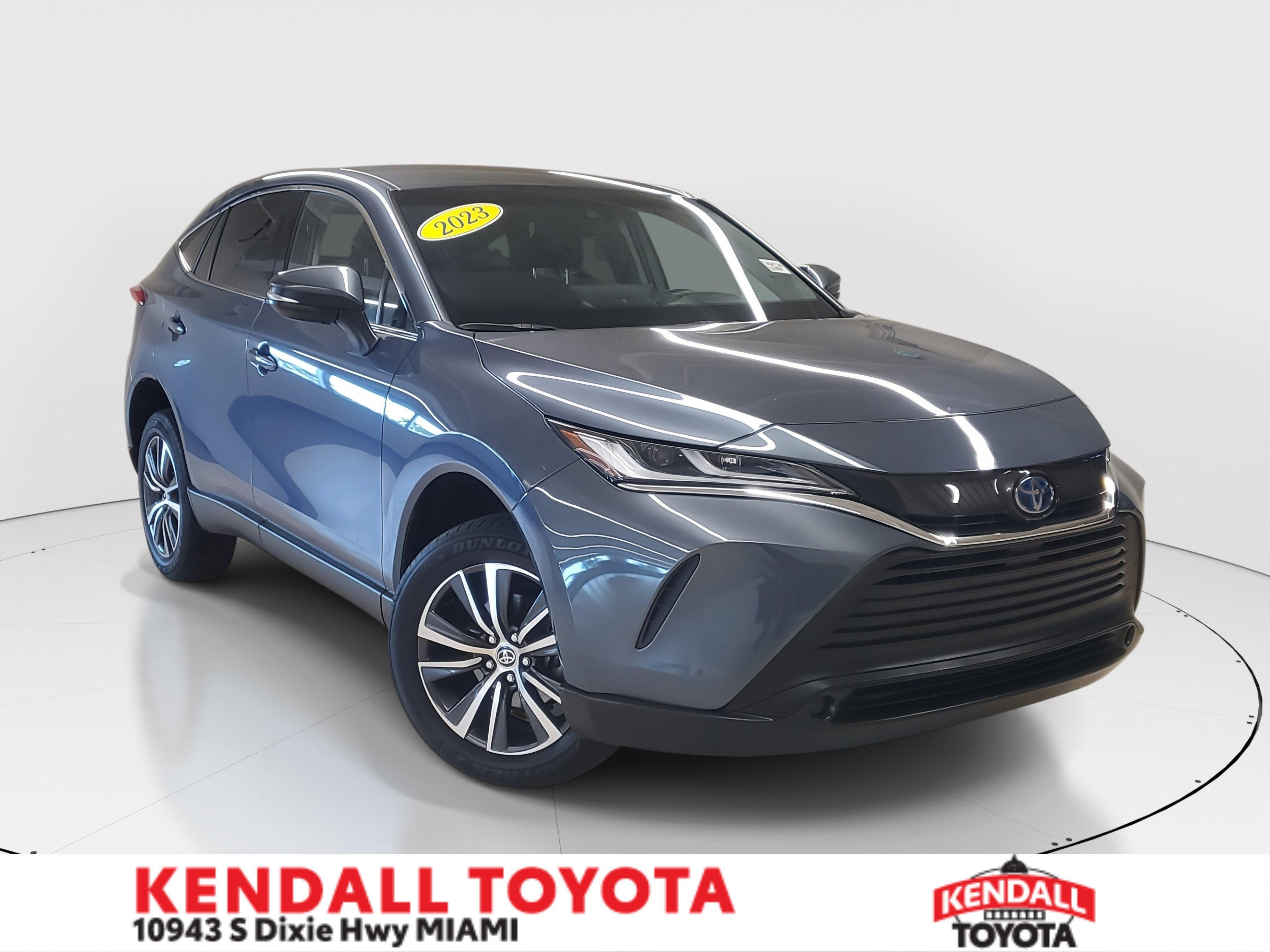 Toyota Venza Le Awd - Thumbnail 2