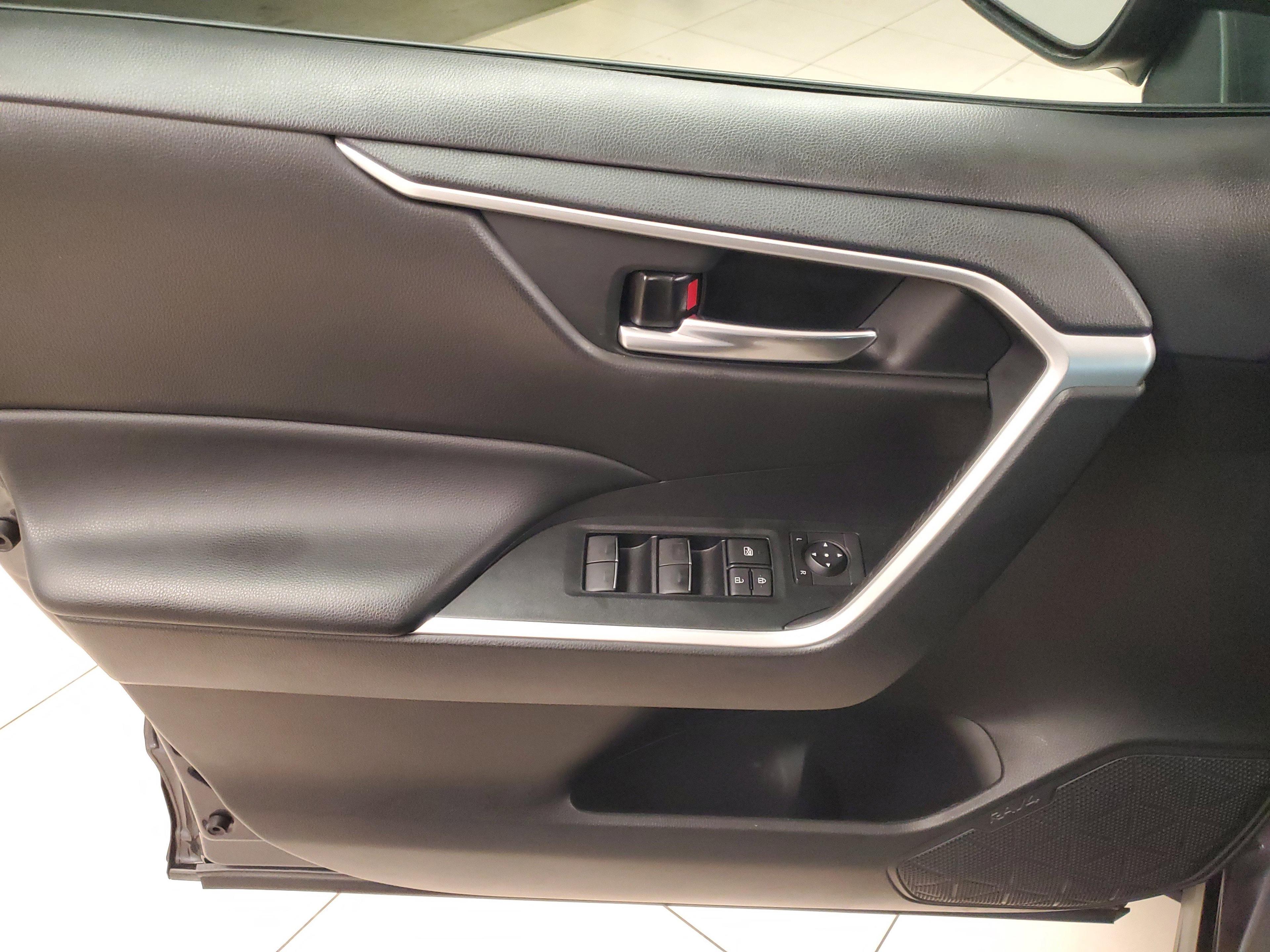 Toyota Rav4 Xle Fwd - Thumbnail 18