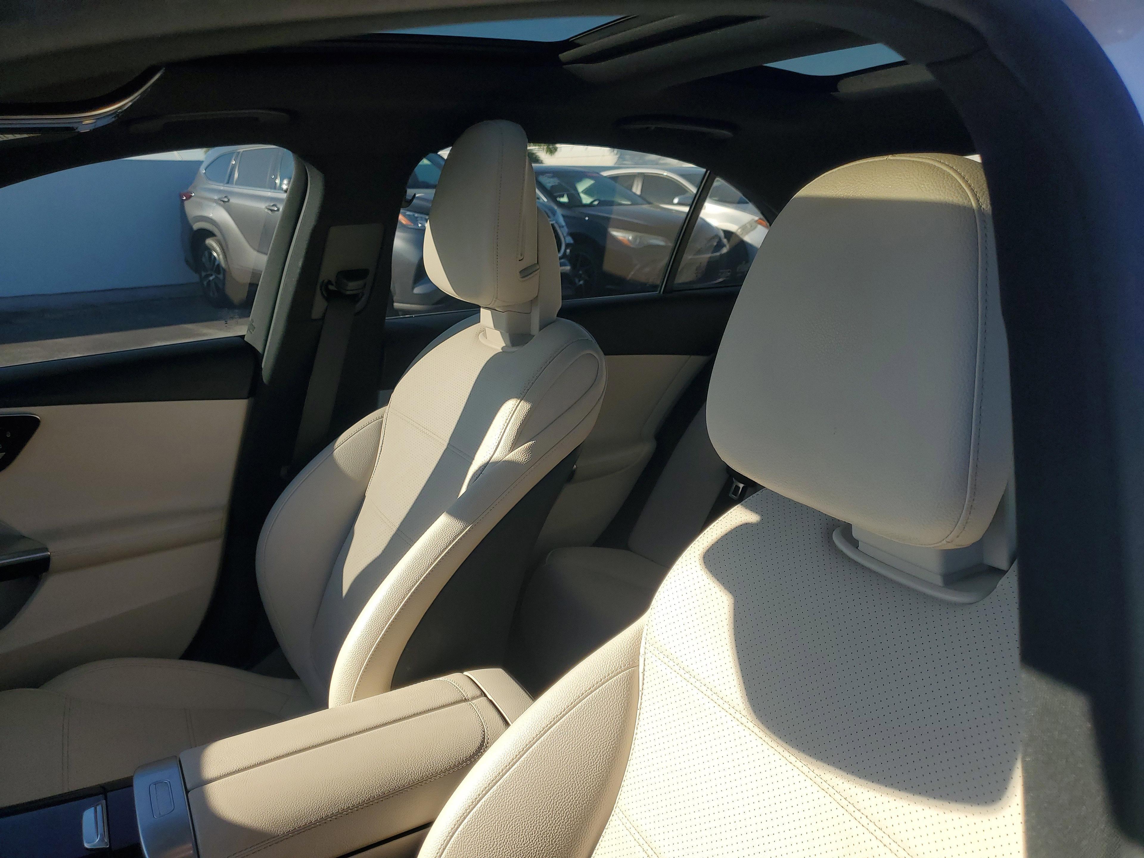 Mercedes-Benz C-Class C 300 Rwd - Thumbnail 18