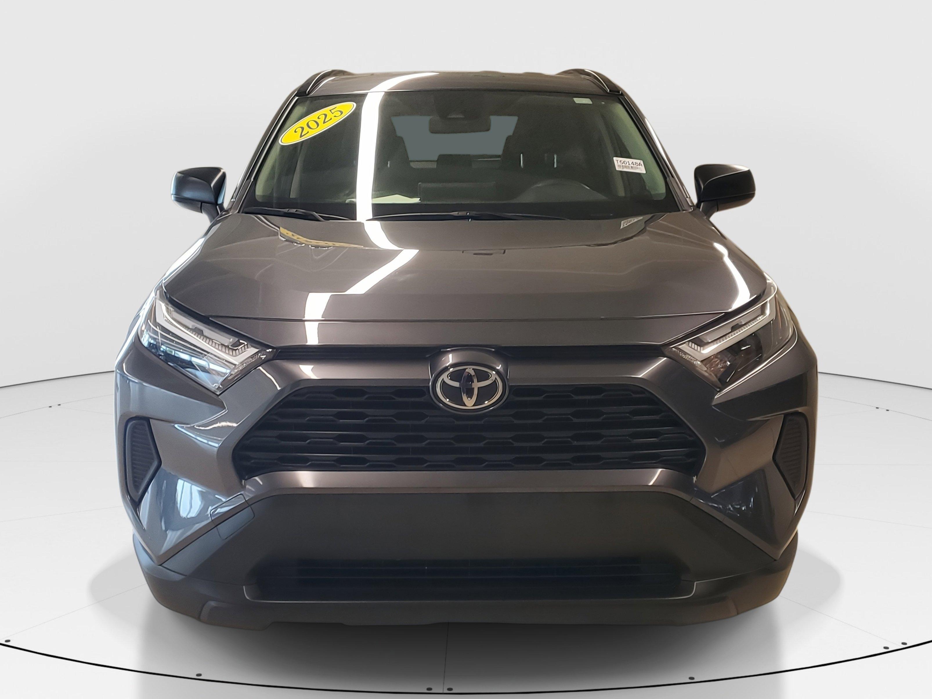 Toyota Rav4 Hybrid Le Awd Suv | Miami, Fl - Thumbnail 3