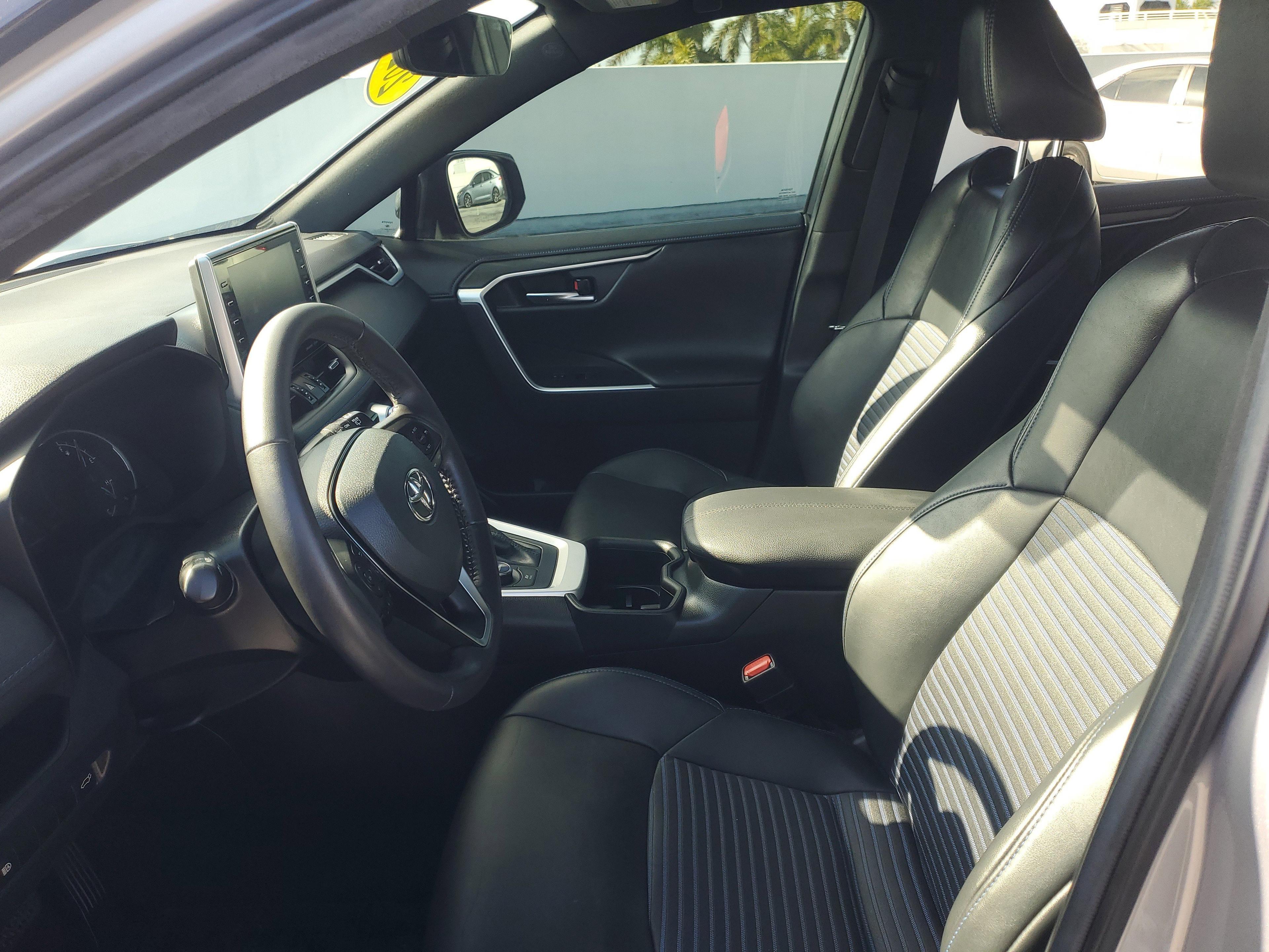 Toyota Rav4 Hybrid Xse Awd - Thumbnail 16