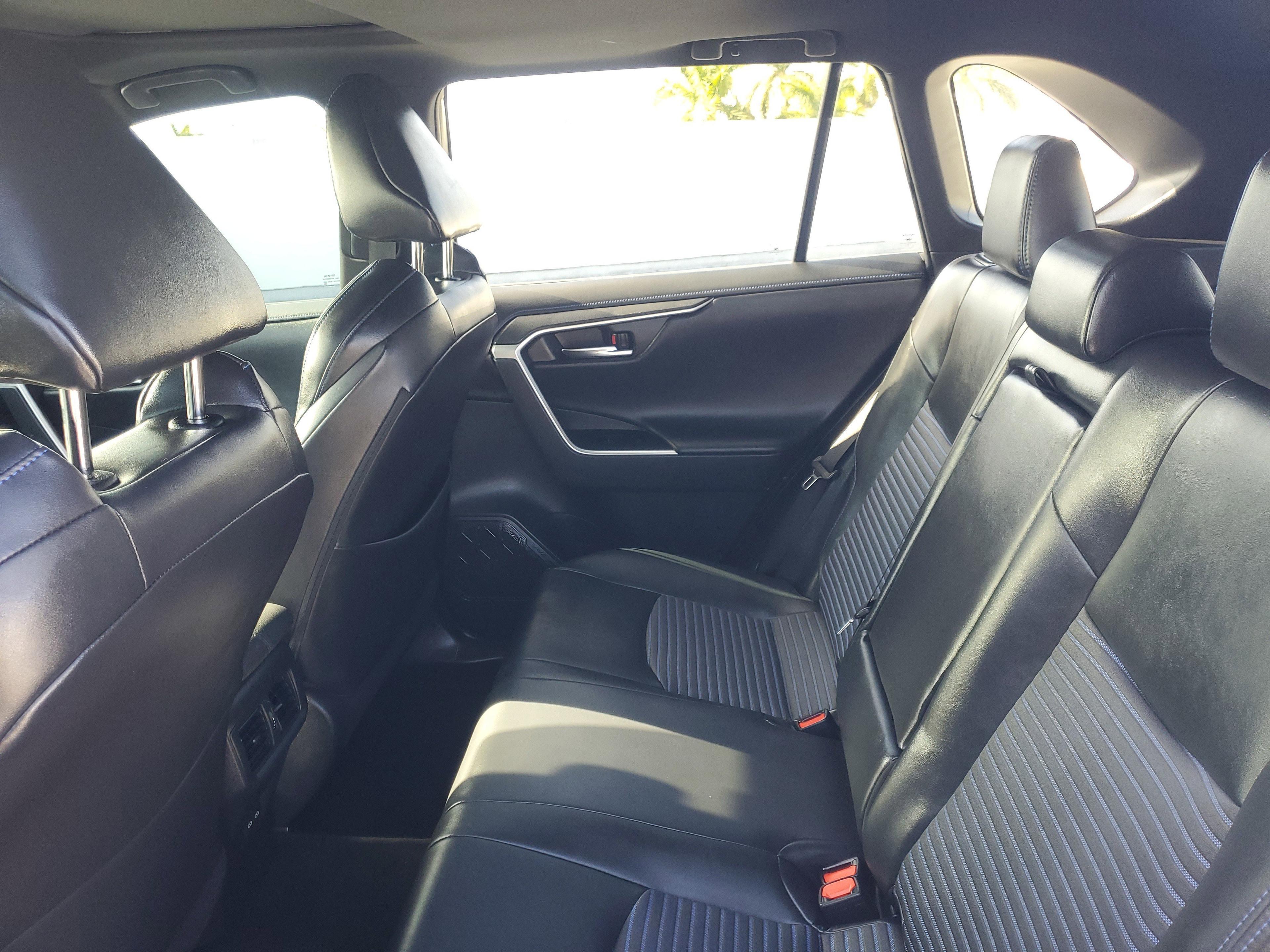 Toyota Rav4 Hybrid Xse Awd - Thumbnail 12