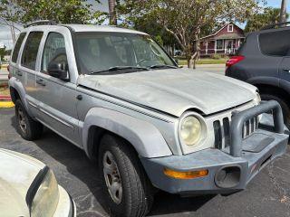 Jeep Liberty - Thumbnail 3
