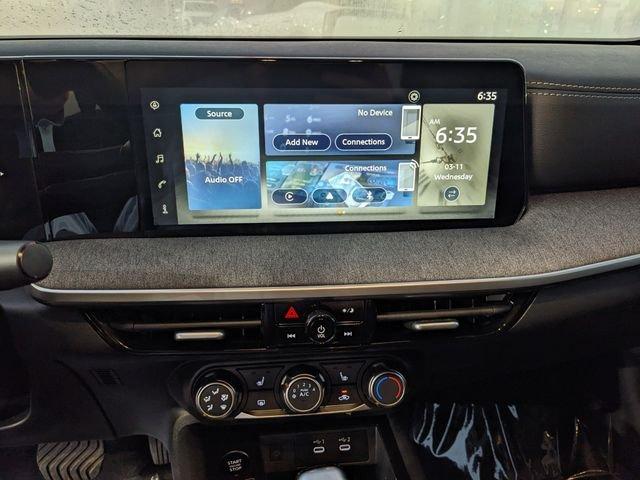 Nissan Kicks Sv - Thumbnail 17