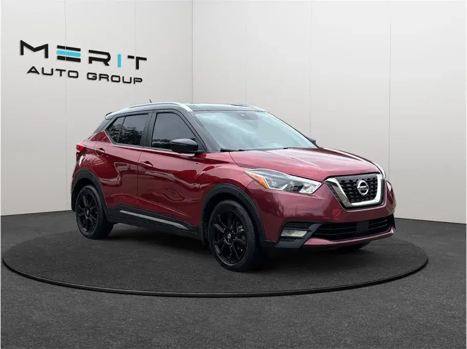 Nissan Kicks Sr Sport Utility 4D - View 1
