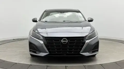 Nissan Altima 2.5 Sv - Thumbnail 3