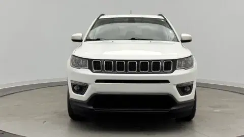 Jeep Compass Latitude W/Sun/Wheel Pkg - Thumbnail 3