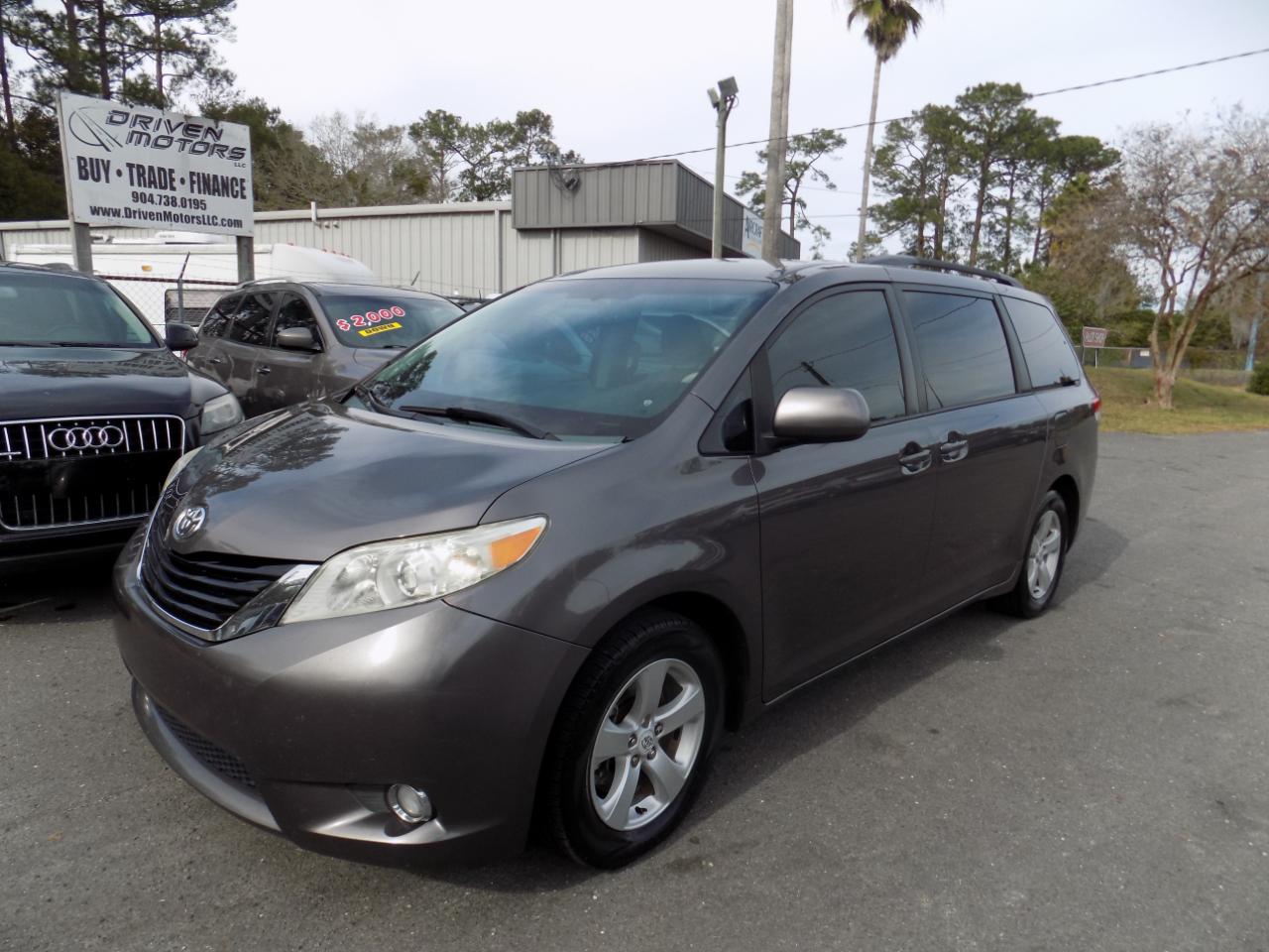 Toyota Siennale Fwd 8-Passenger V6 - Thumbnail 8